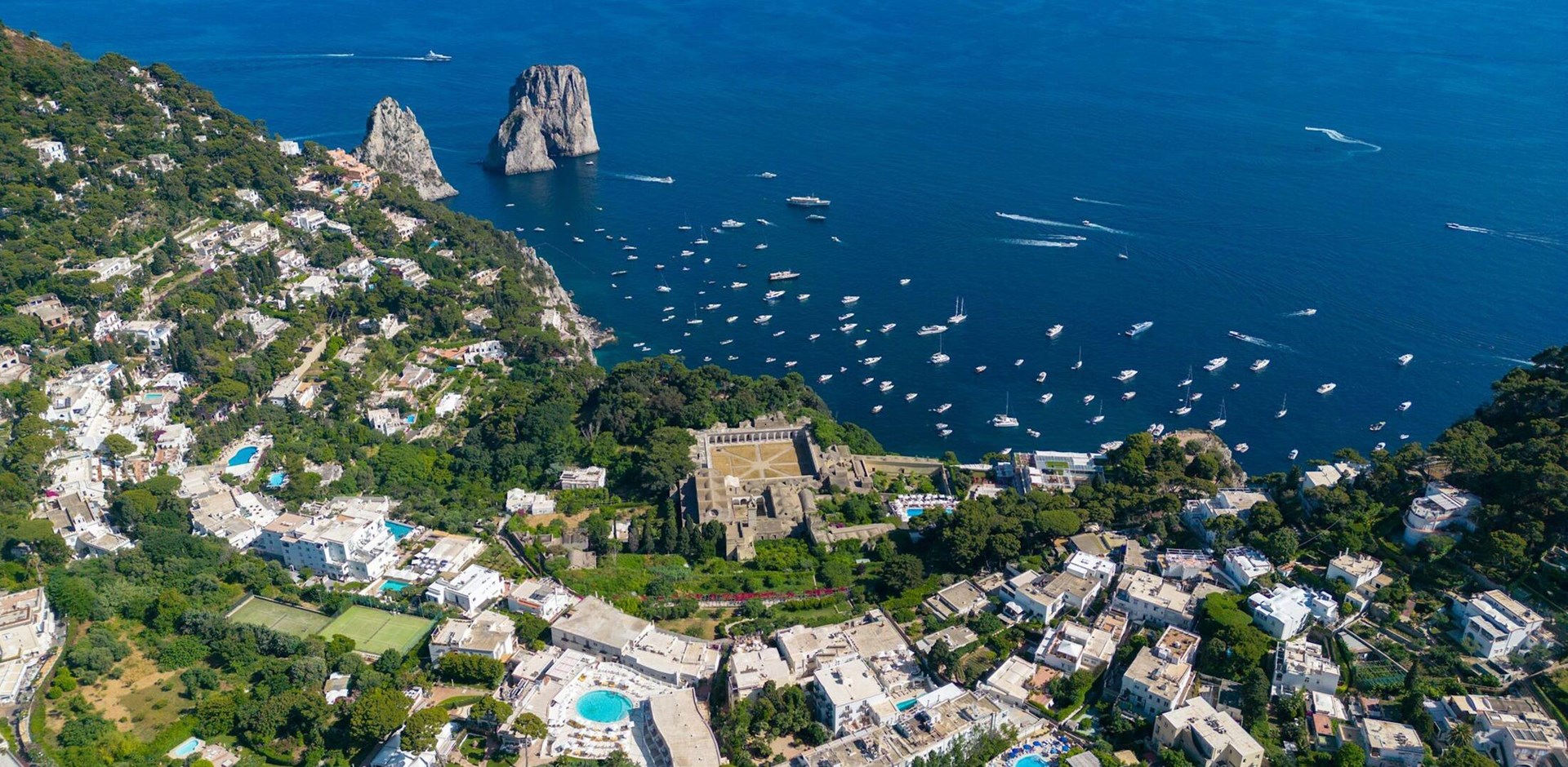 Capri-2024-Faraglioni-Rocks-002-050228-Hybris