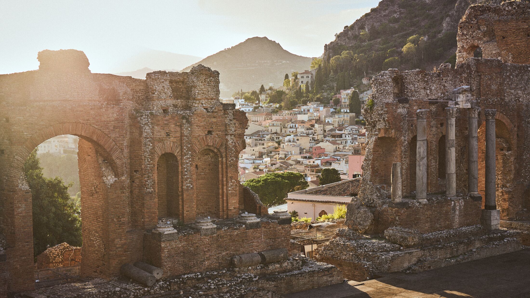 Catherine-2023-FAM-Belvedere-Taormina-022-300344-Hybris