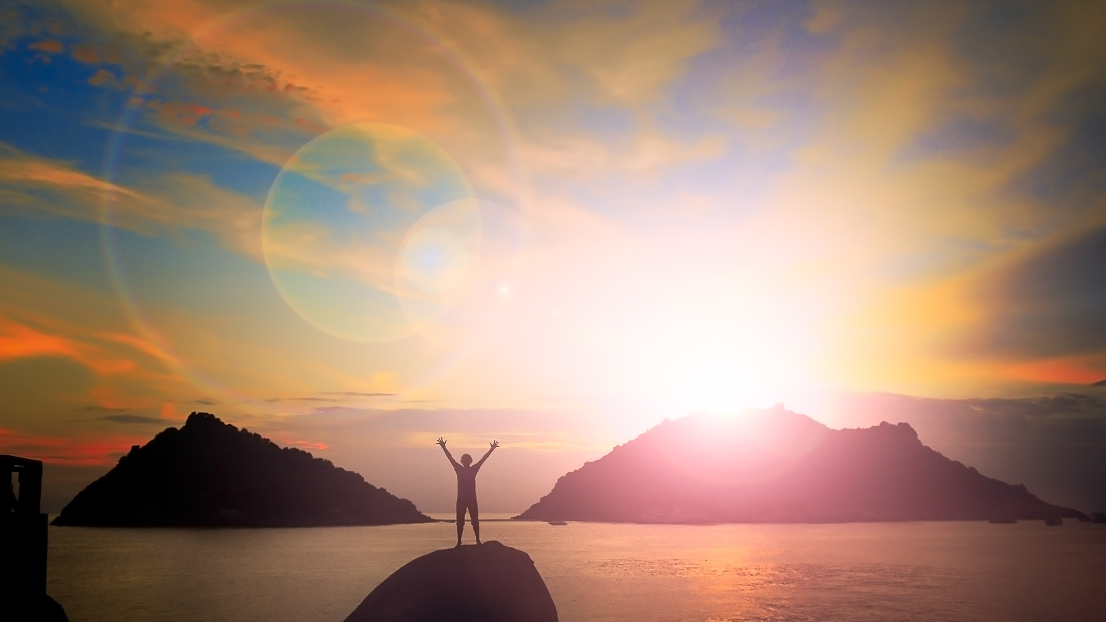 300063_sunset sea_Pexels_001-Hybris