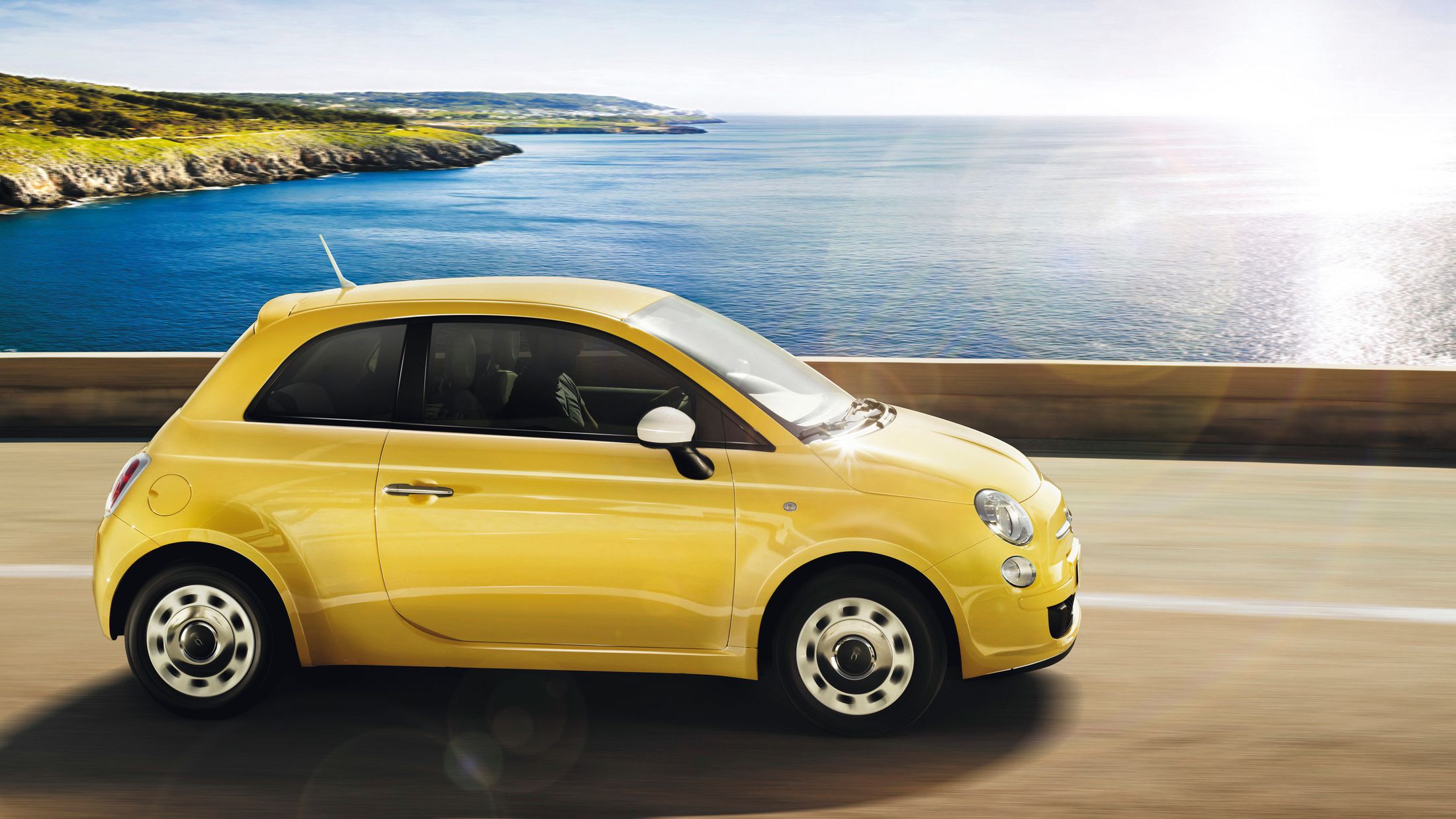 300060 Fiat 500-Hybris