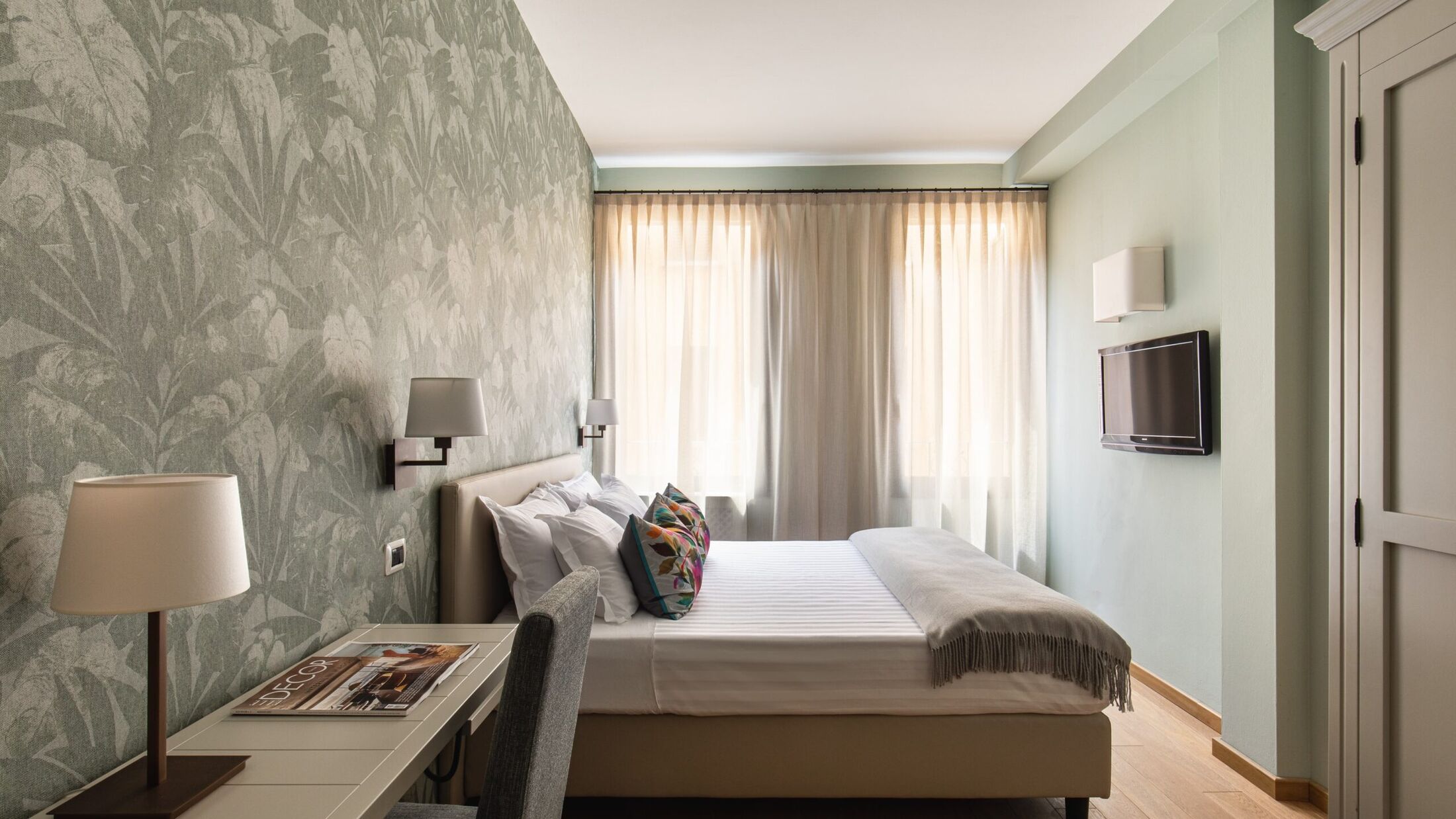 Porta-San-Mamolo-2024-Classic-Room-002-120954-Hybris