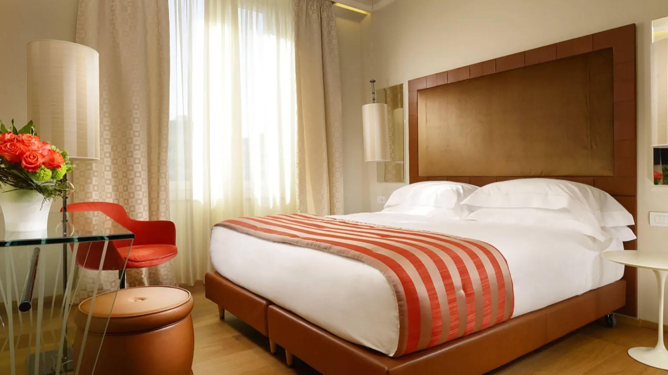 Minerva-2024-Premium-Double-Room-001-120724-Hybris