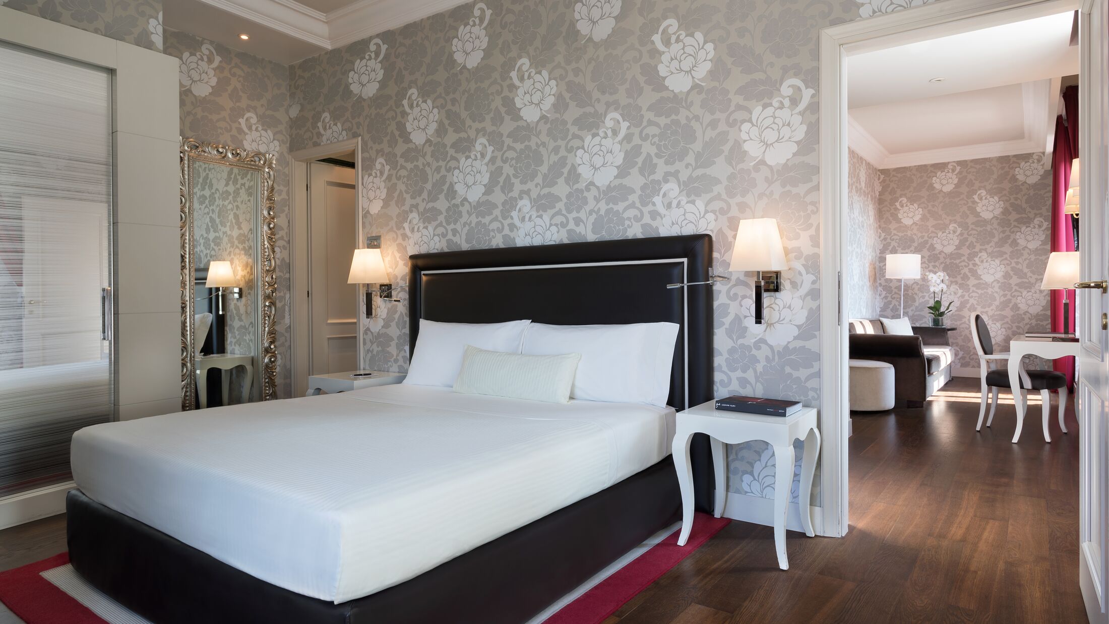 Sina-Delaville-2022-Junior-Suite-001-115002-Hybris