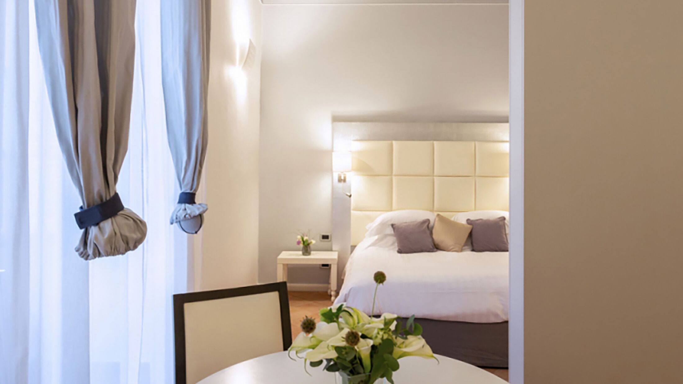 Palazzo-Carraciolo-2024-Deluxe-Room-001-121986-Hybris