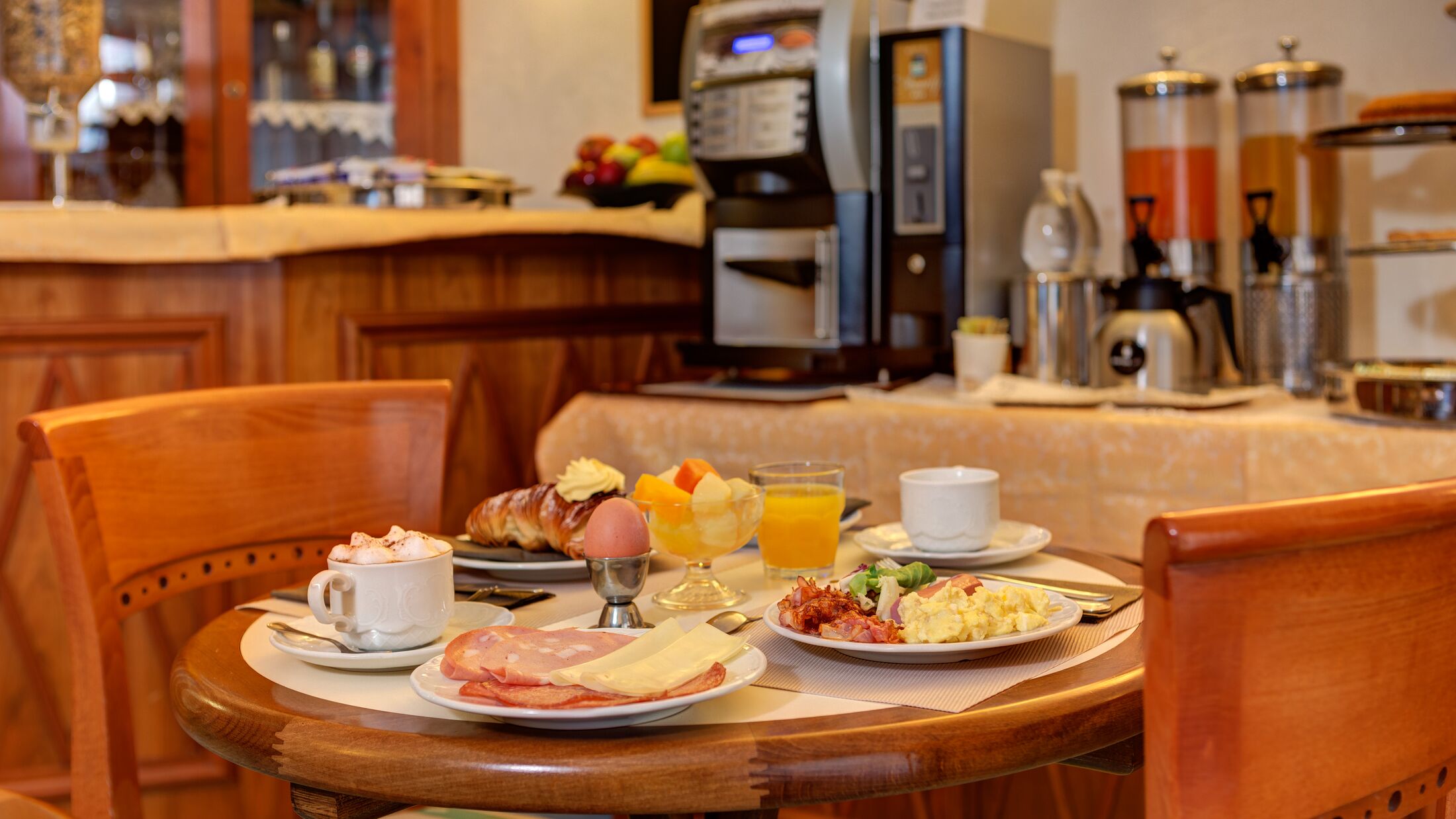 Breakfast Room