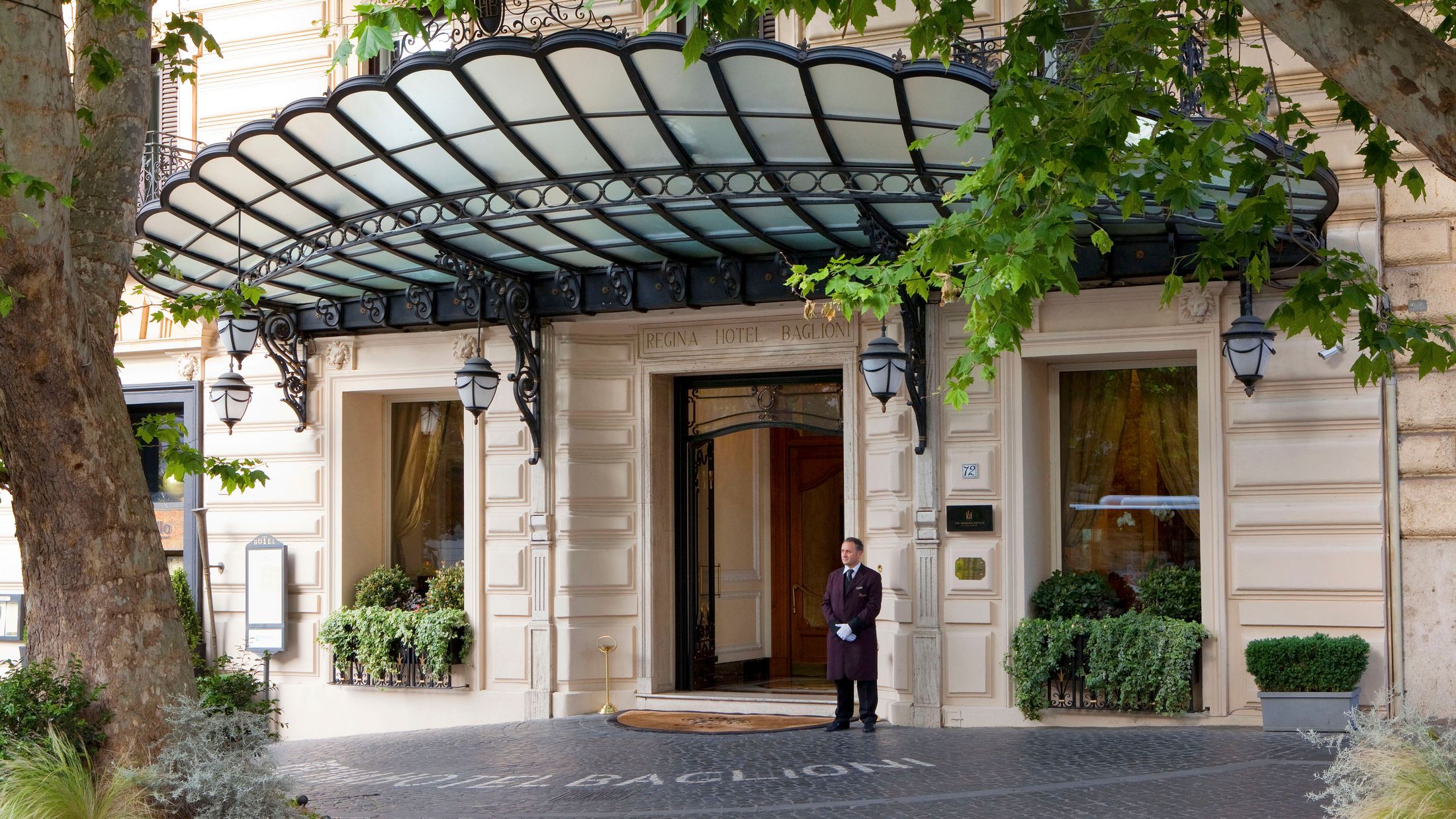 110950-Exterior-001-Hybris