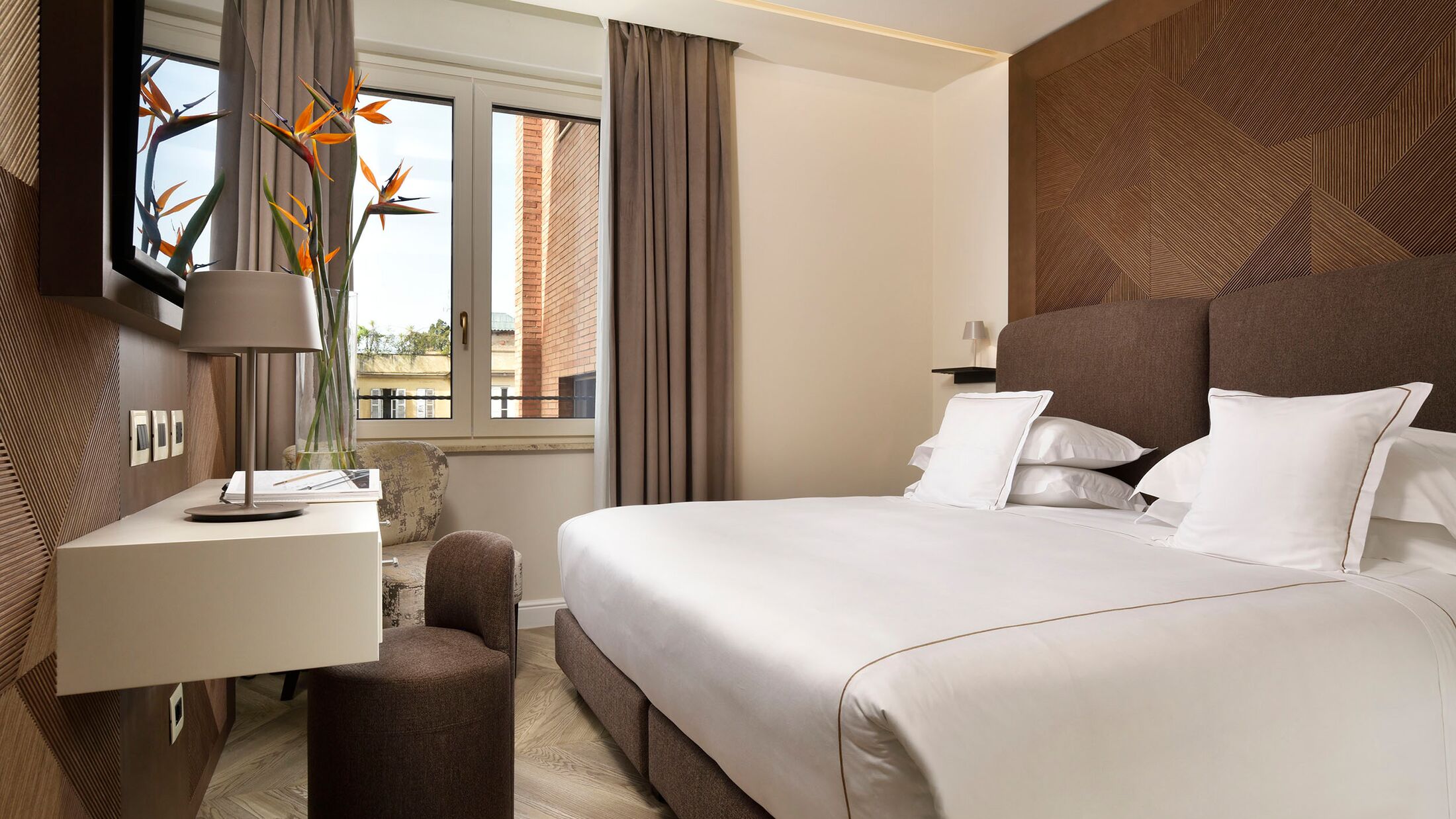 Classic Executive Room with City View