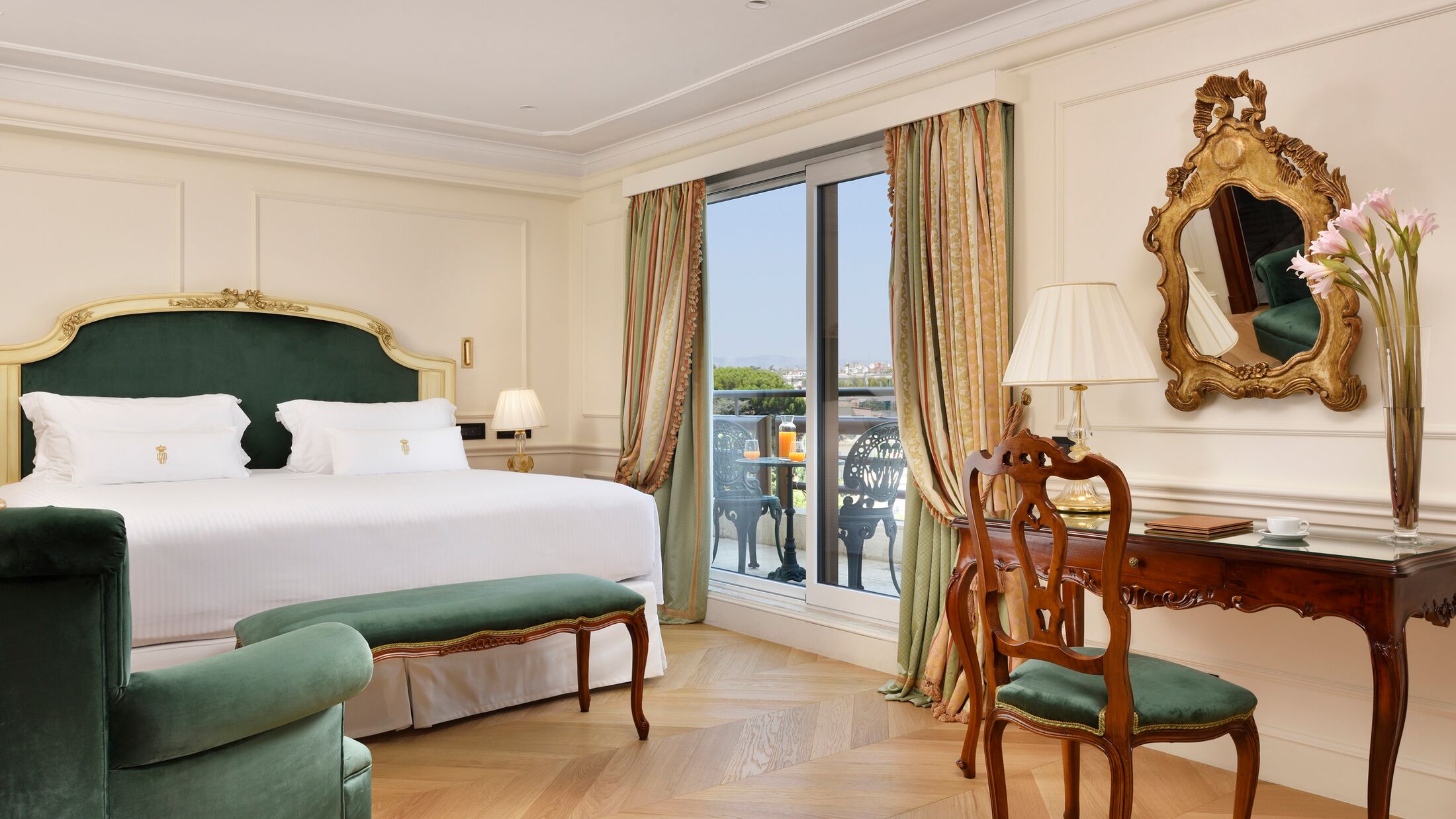 Parco-Principi-2025-Junior-Suite-Prestige-001-115024-Hybris