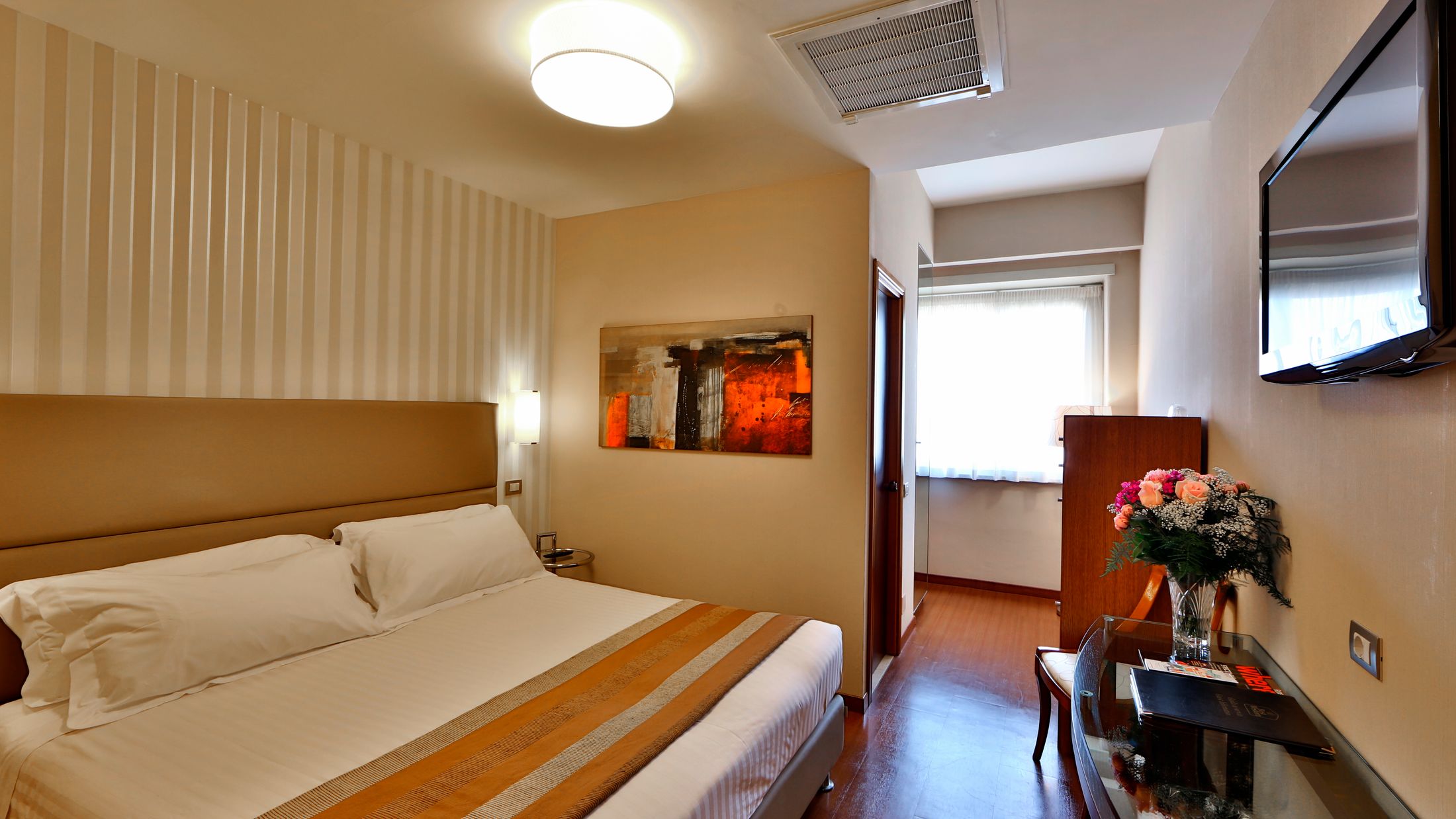 ROM.A.2015.119328.014-Hybris