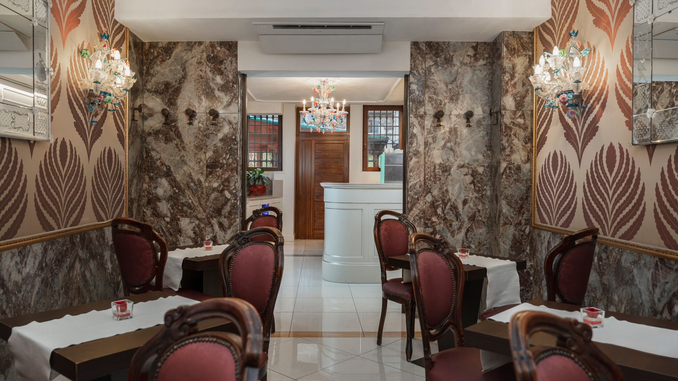 Breakfast Room