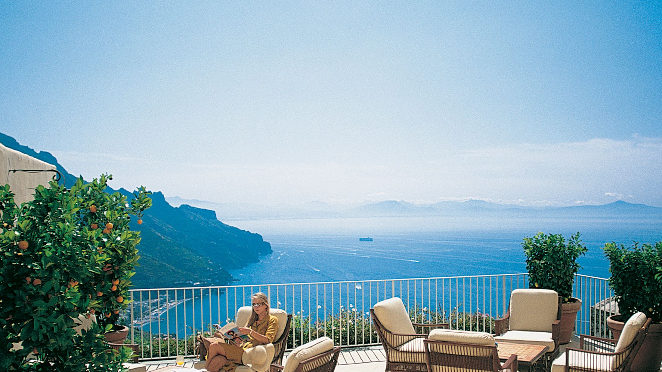 NAP.A.2014.114957.028.jpg-Hybris