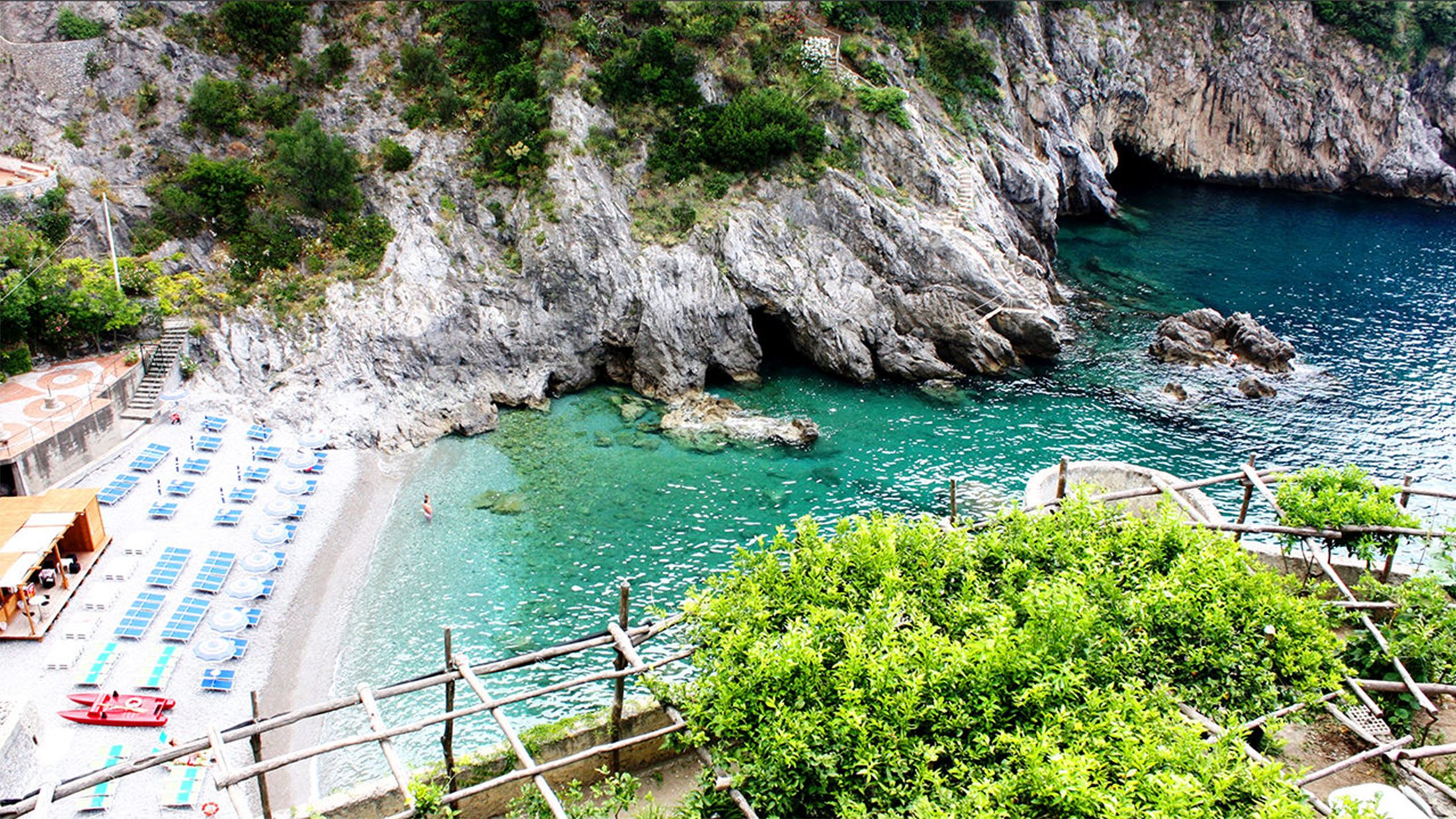 121076-Due-Torri-Beach-001-Hybris