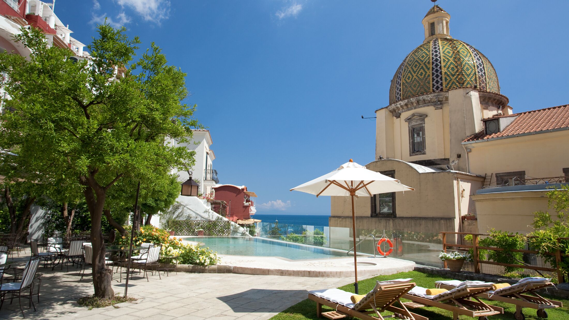 Palazzo-Murat-2022-Swimming-Pool-001-121835-Hybris