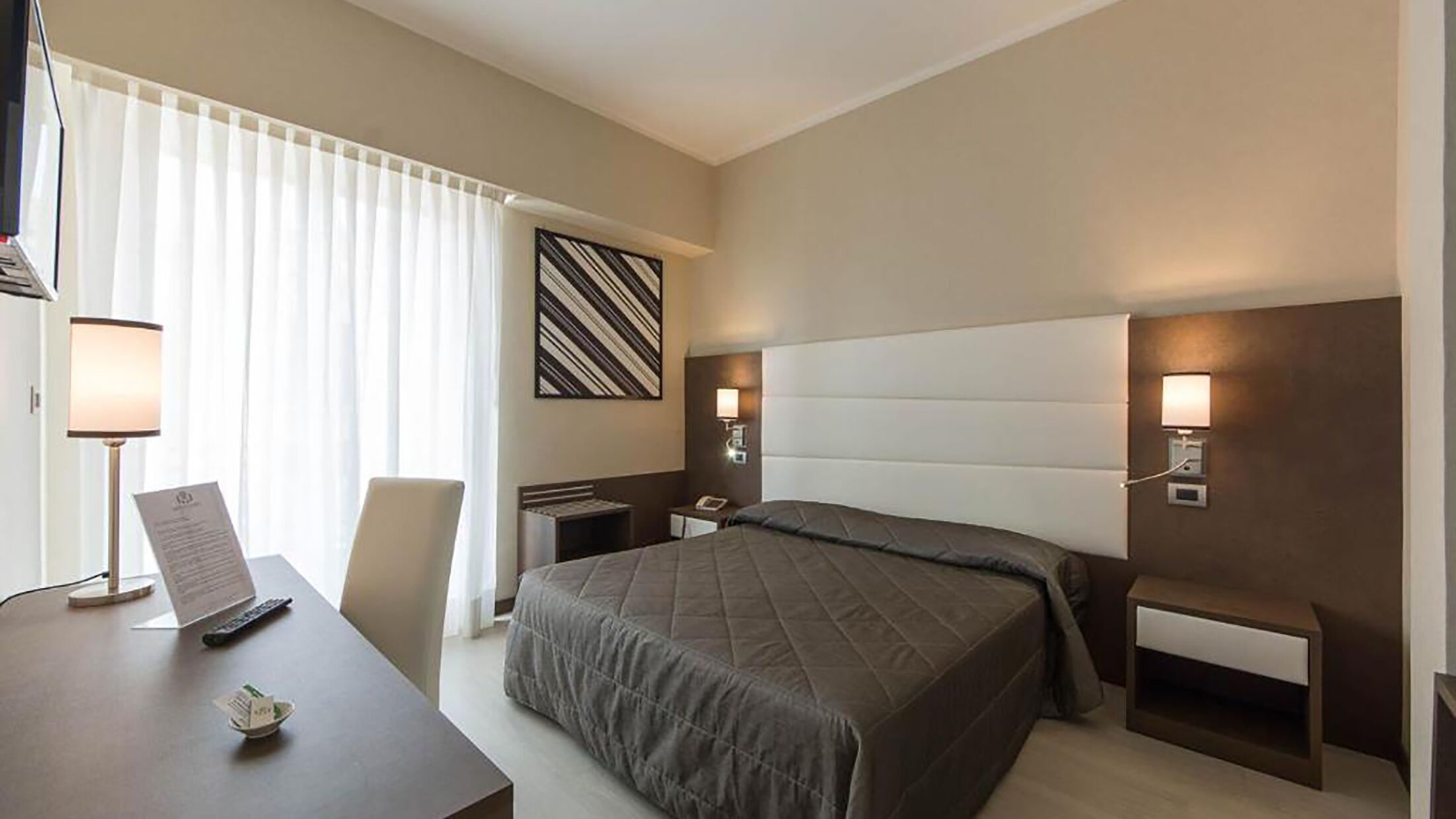 Reginna-Palace-2024-Smart-Room-001-121997-Hybris