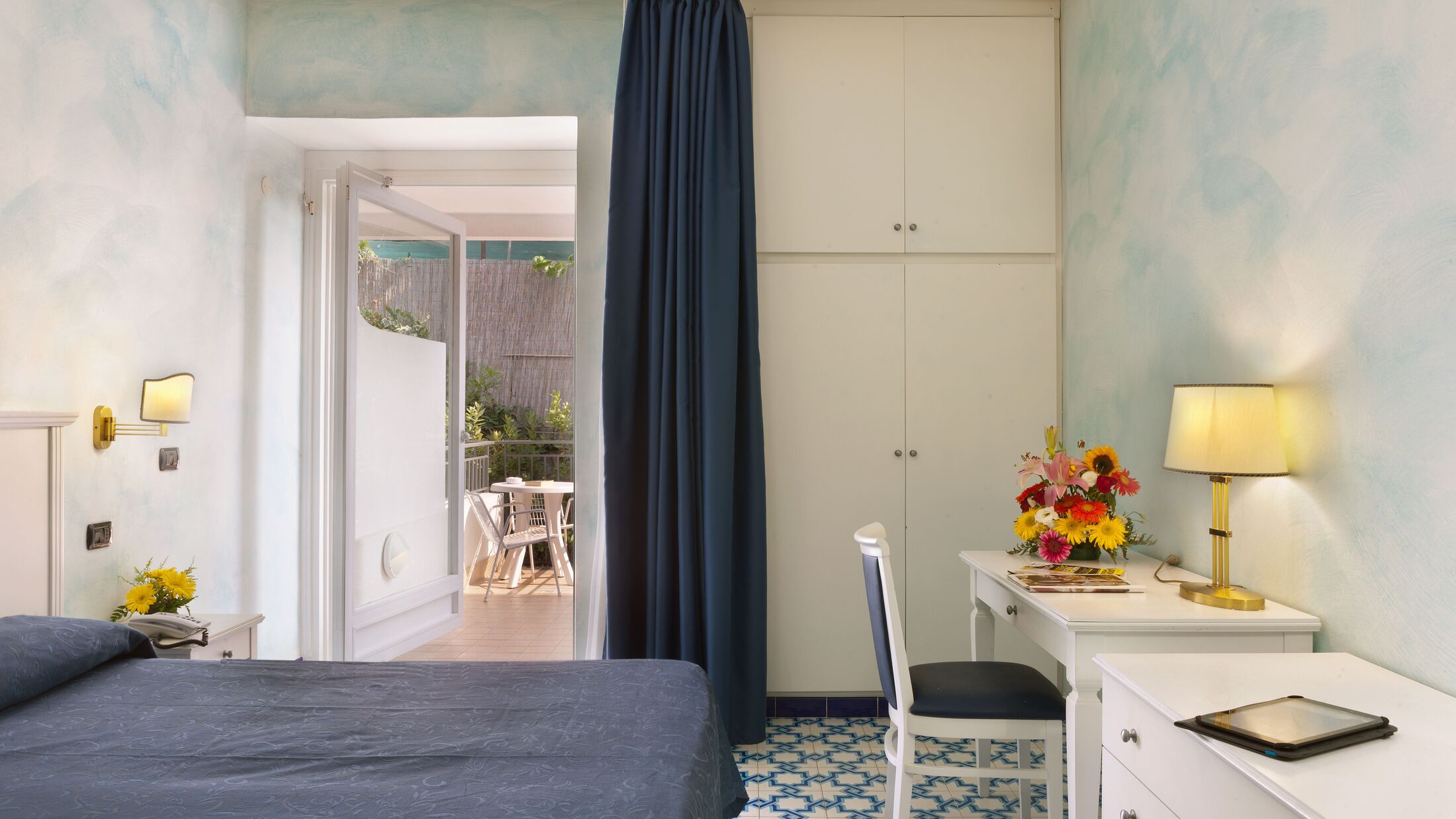 Saline-2023-Standard-Room-002-114844-Hybris