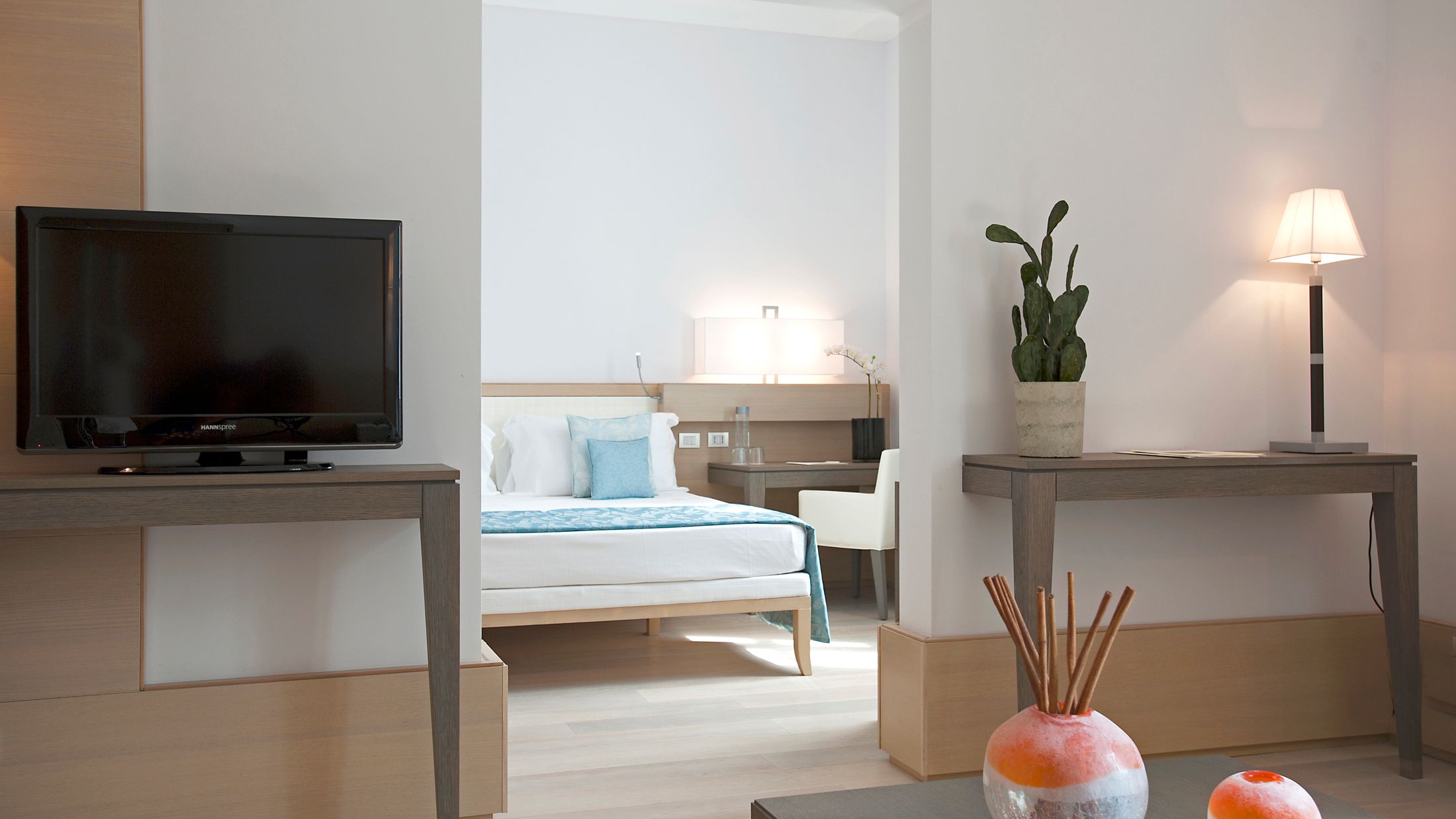 GOA.A.2014.119598.010.jpg-Hybris