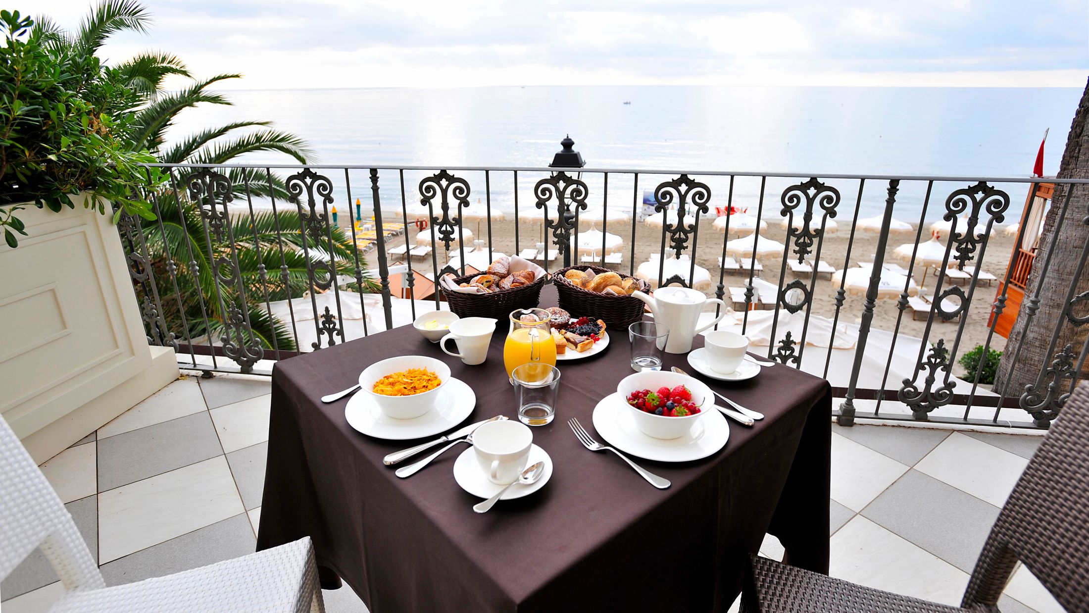 GOA.A.2014.119598.011.jpg-Hybris