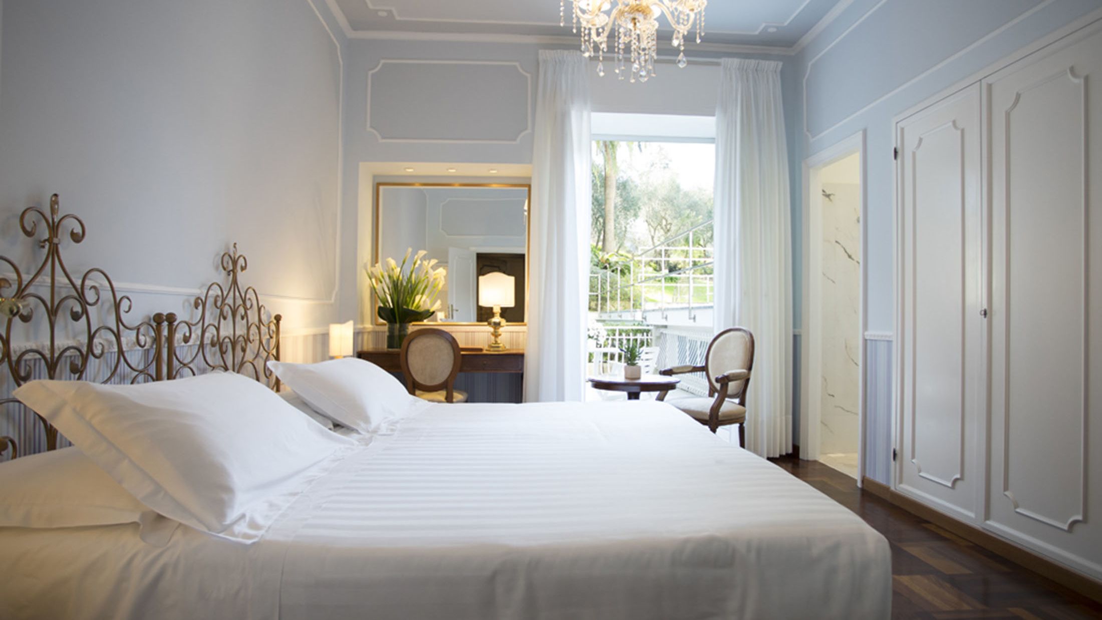 120726-Double-Room-003-Hybris