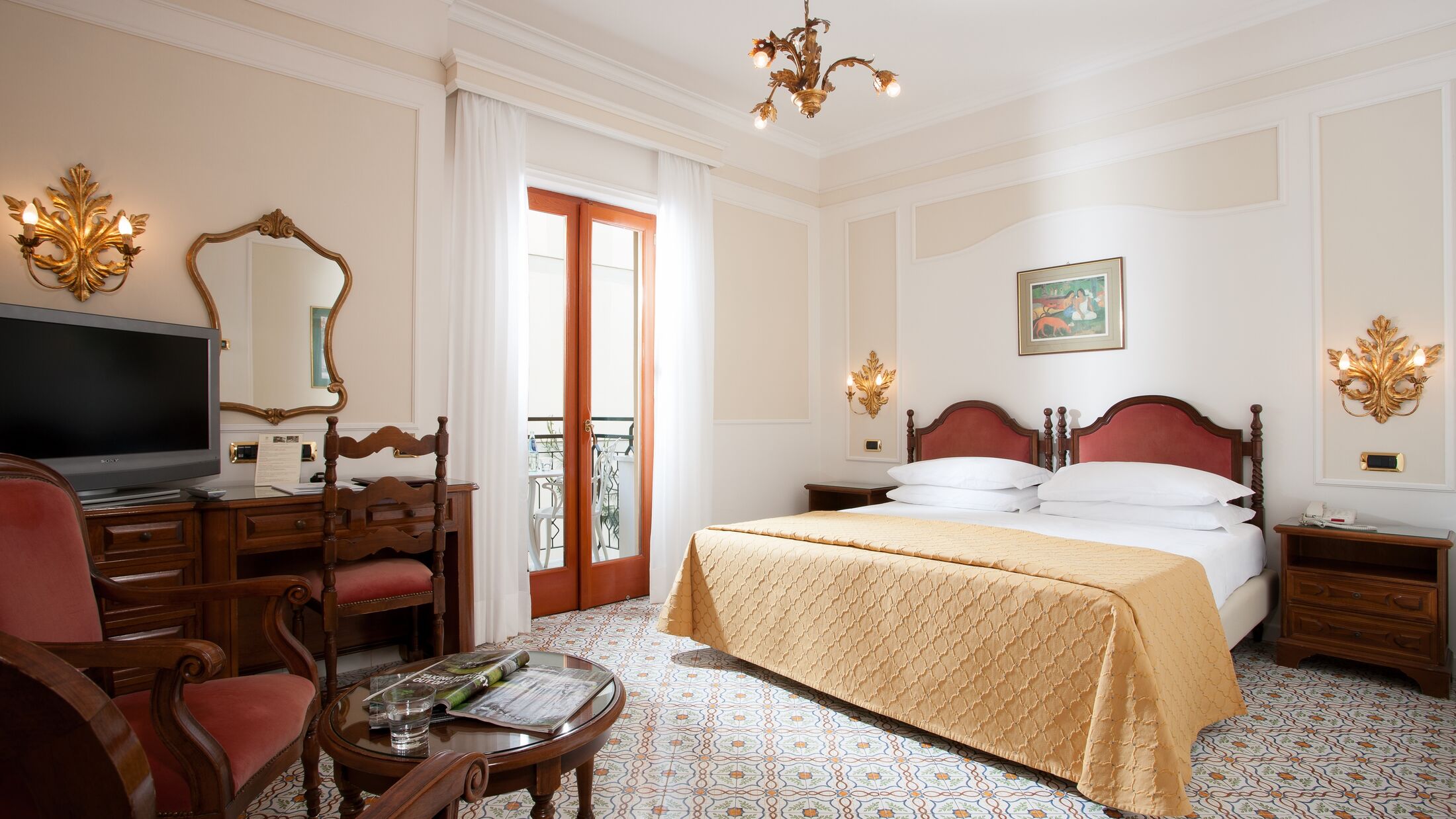 Grand-Hotel-De-La-Ville-2022-Double-Balcony-001-101982-Hybris