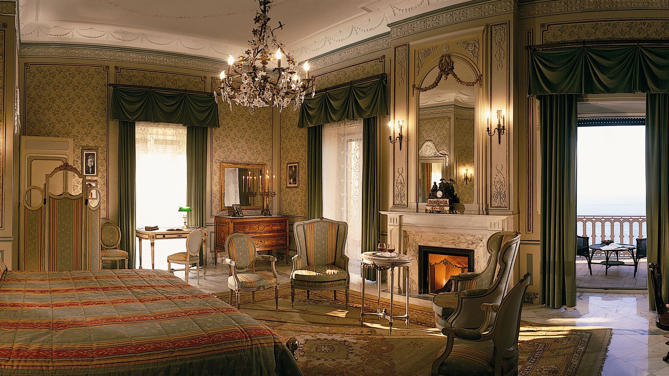 105095 Caruso suite 001.jpg-Hybris