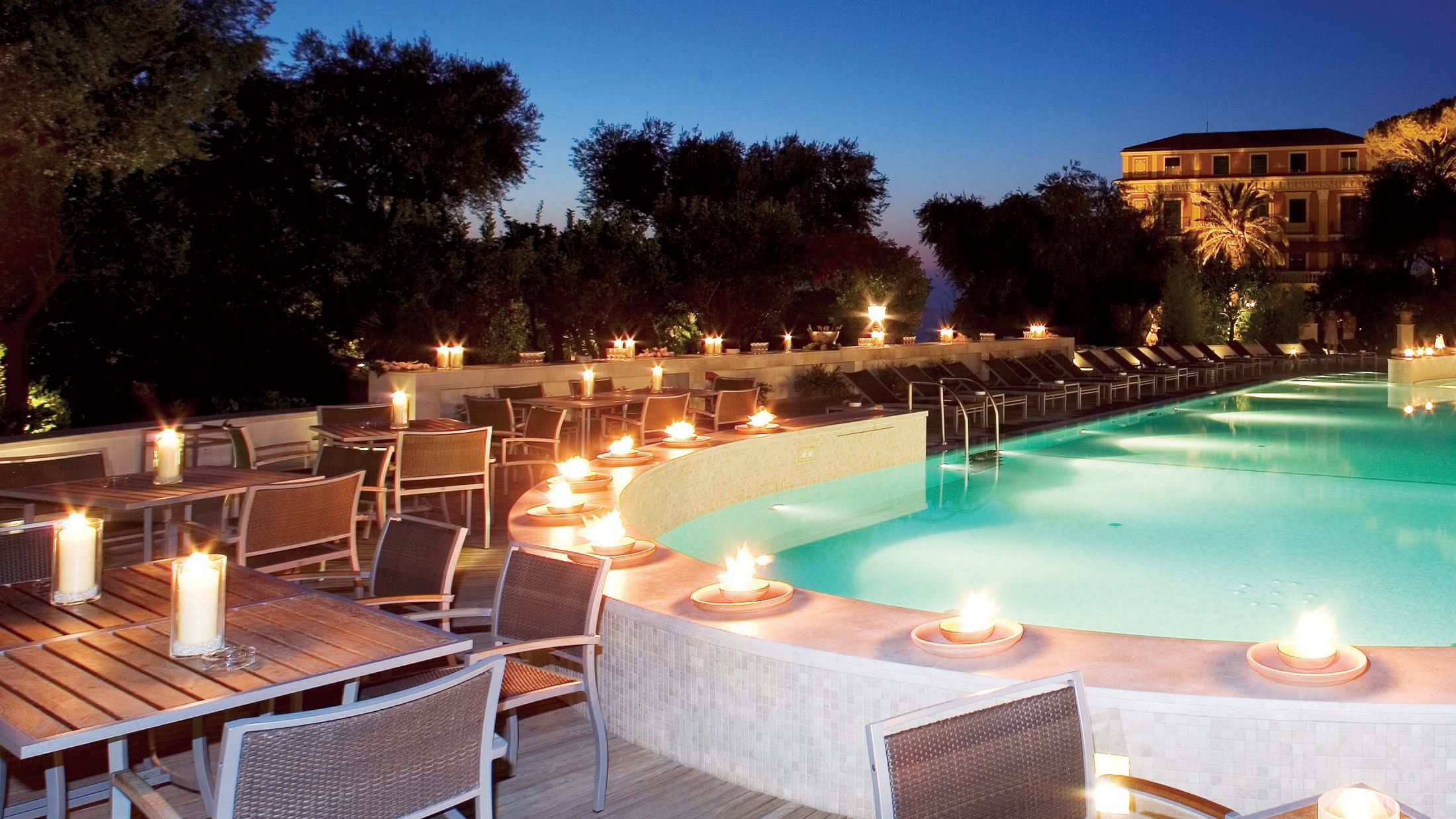 NAP.S.2006.105095.045.jpg-Hybris