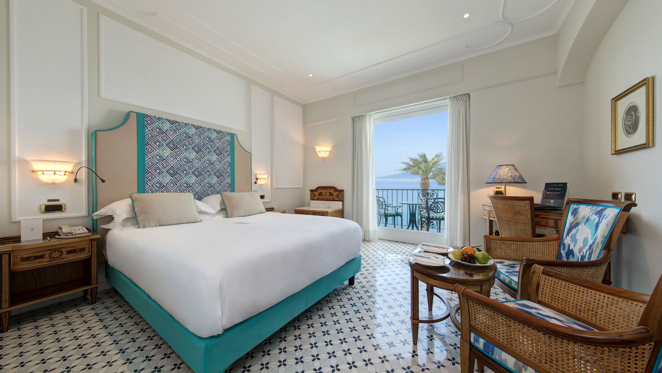 Grand-Hotel-Royal-2022-Sea-View-Room-001-101947-Hybris