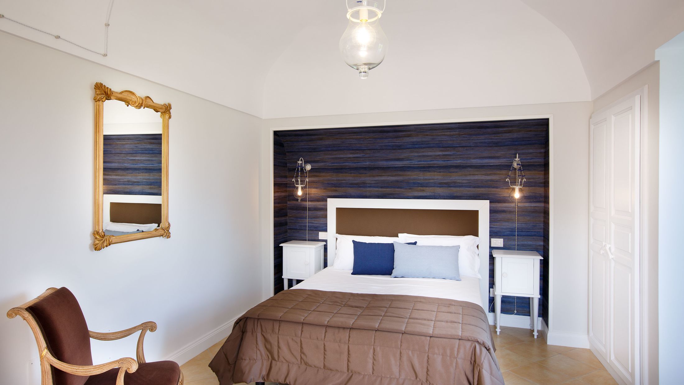 120947-Bedroom-3-Hybris