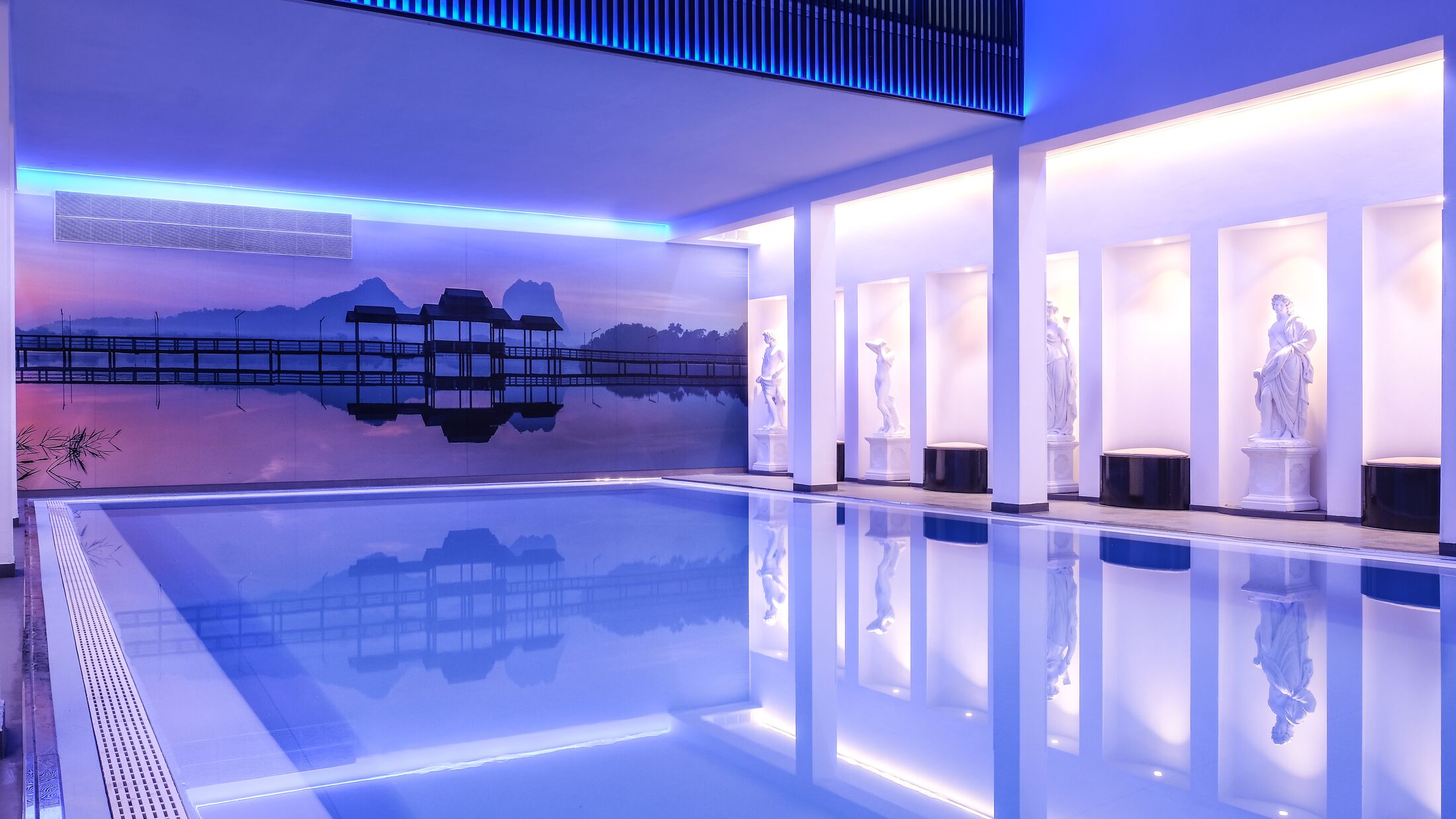 Sina-Astor-2022-Swimming-Pool-001-115841-Hybris
