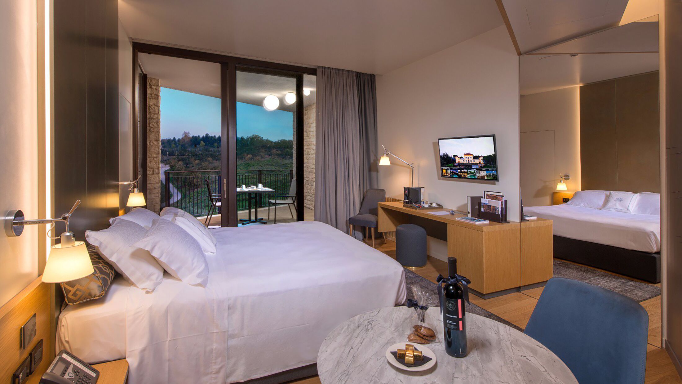 Palazzo-Varignana-2024-Deluxe-Prestige-Room-001-121984-Hybris