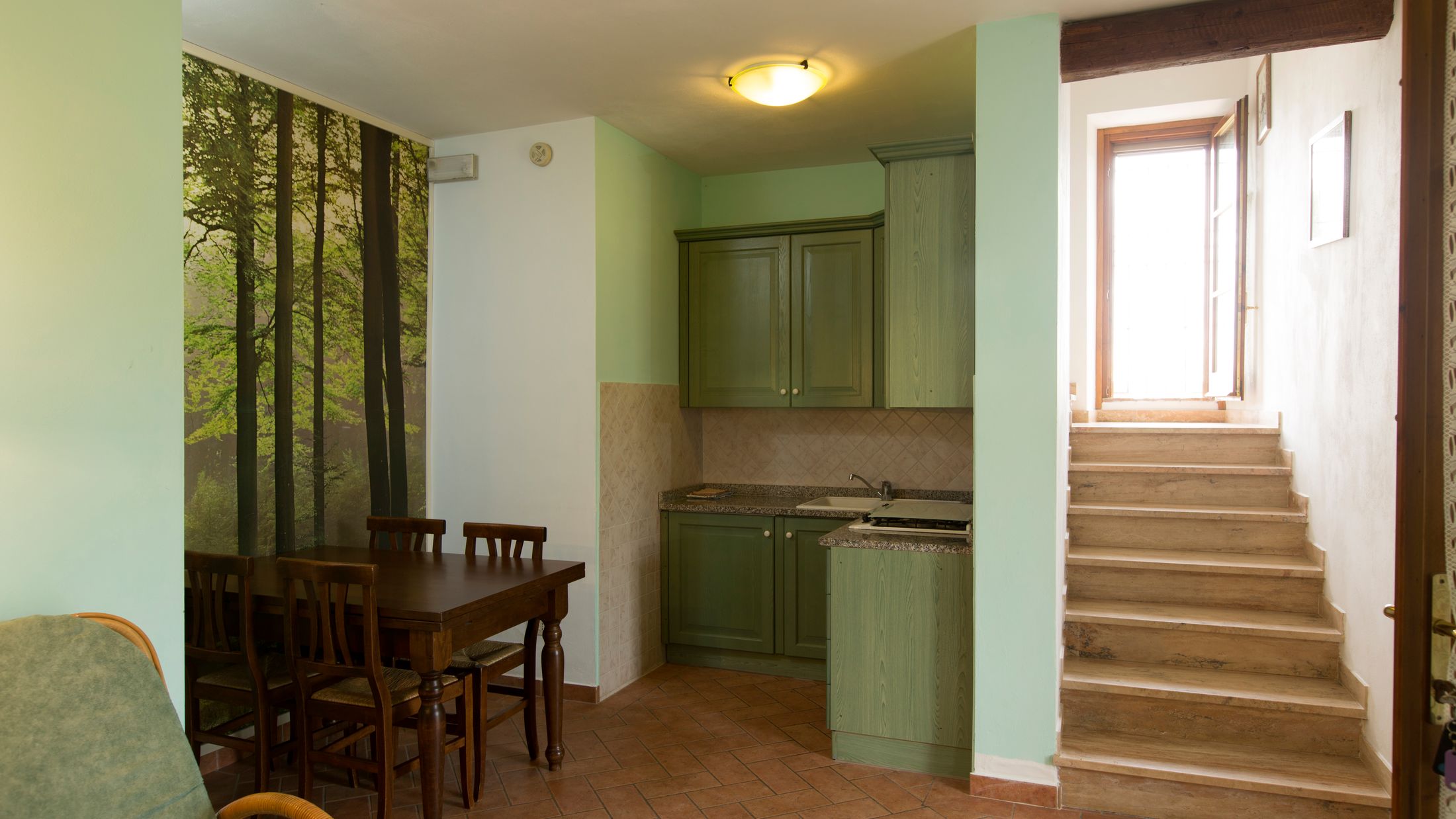 PSA.A.2014.116087.035.jpg-Hybris