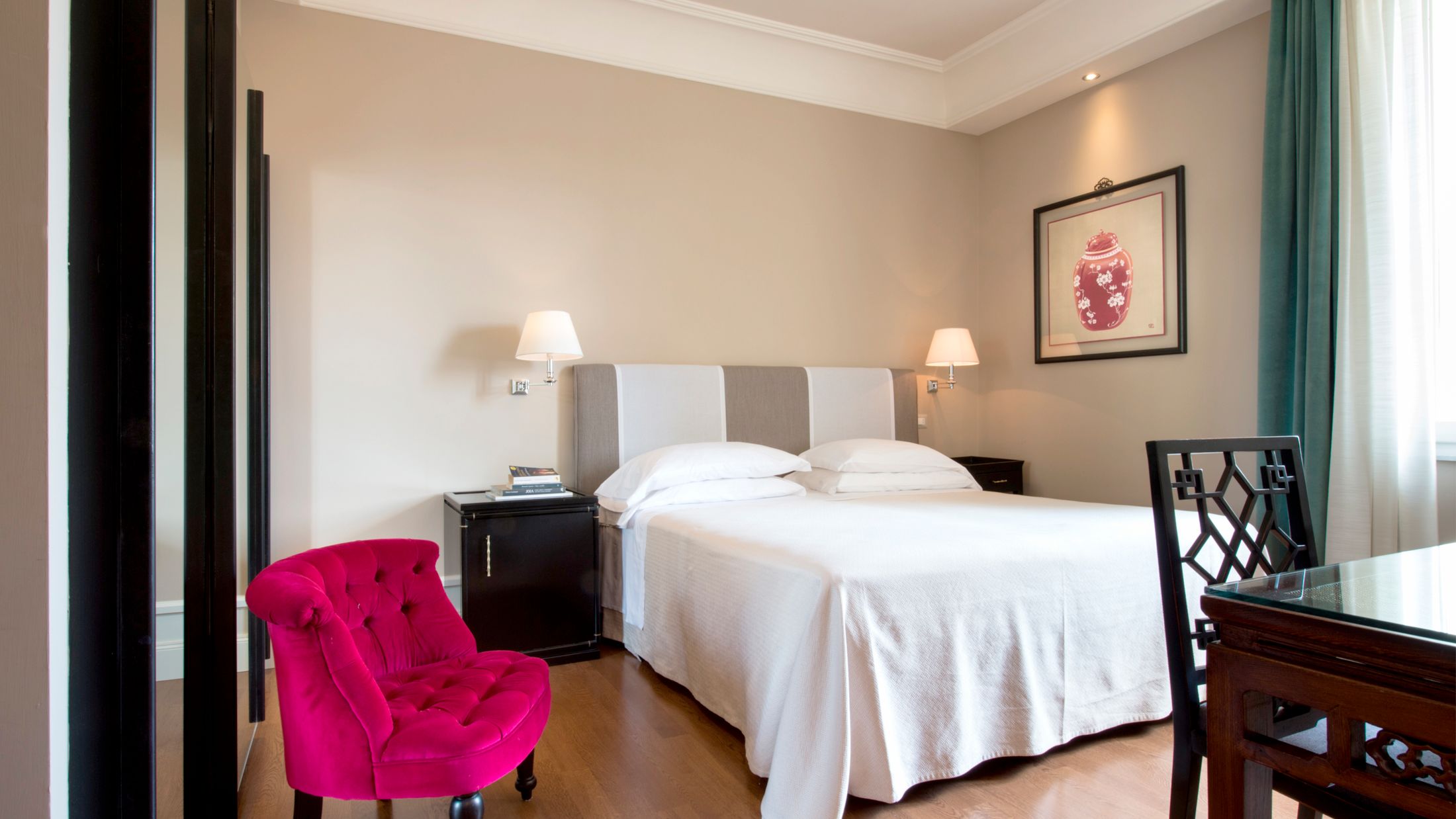 PSA.A.2015.119577.026.jpg-Hybris