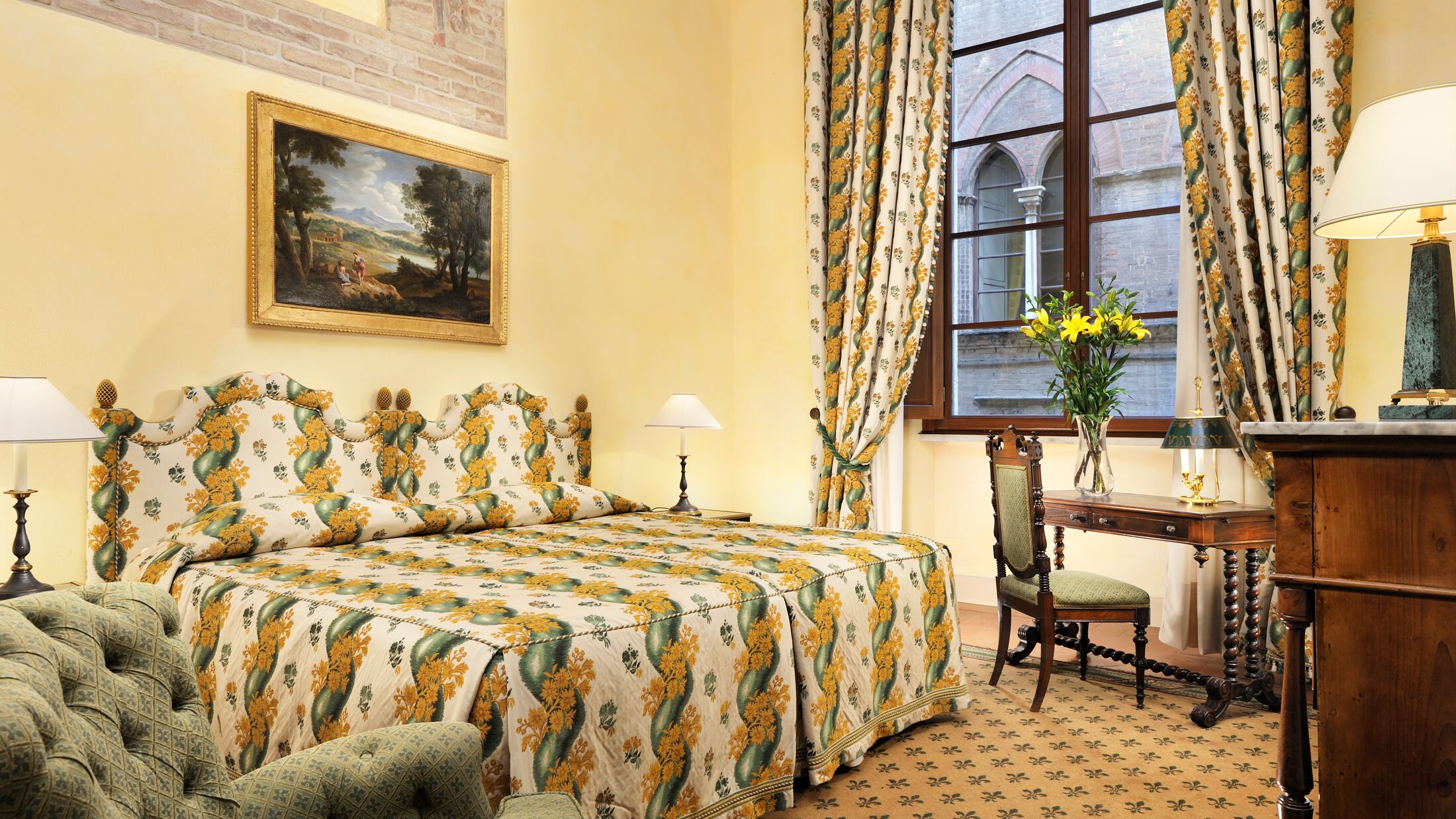 Grand-Hotel-Continental-2022-Superior-Room-001-114977-Hybris