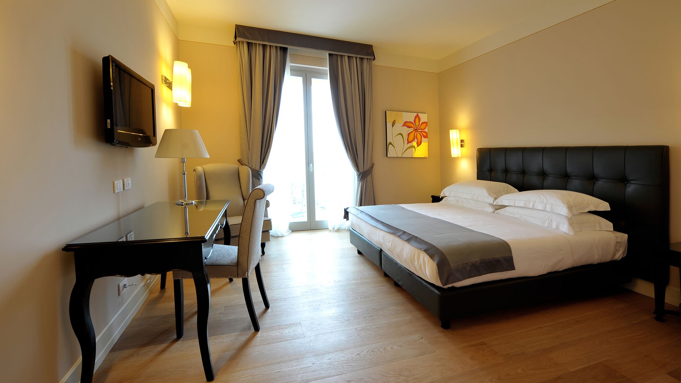 Palazzo-San-Lorenzo-2022-Superior-Room-001-121840-Hybris
