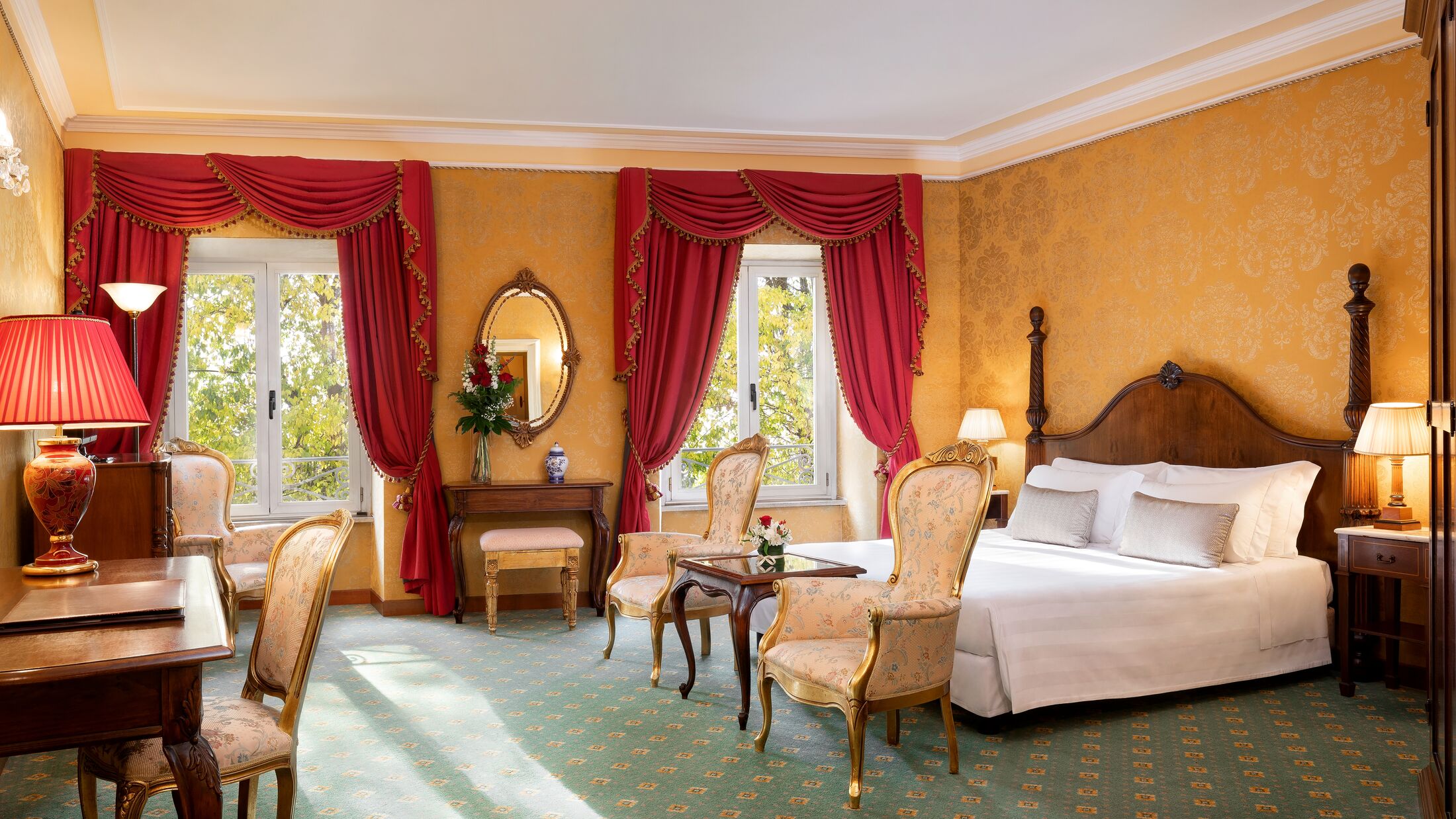 Sina-Brufani-2022-Suite-004-119102-Hybris