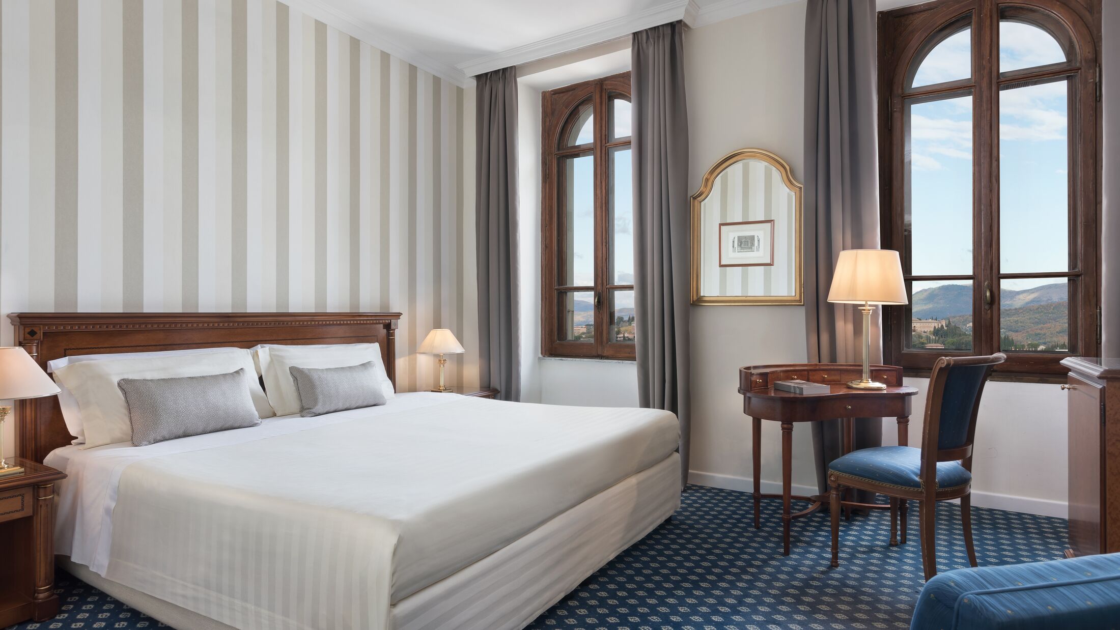 Sina-Brufani-2022-Superior-Room-001-119102-Hybris