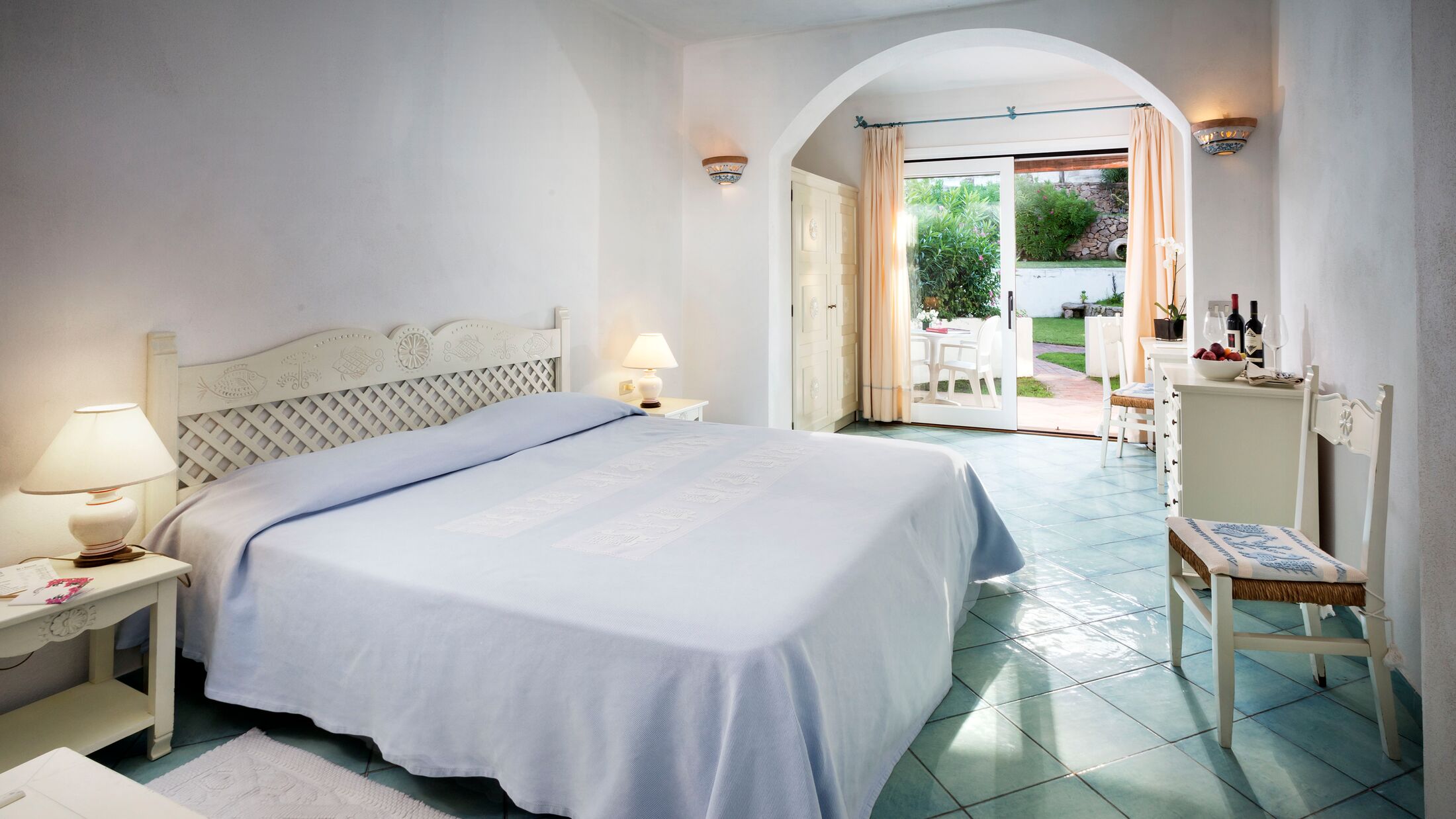 Club-Hotel-Sardinia-2022-Classic-Room-003-121856-Hybris