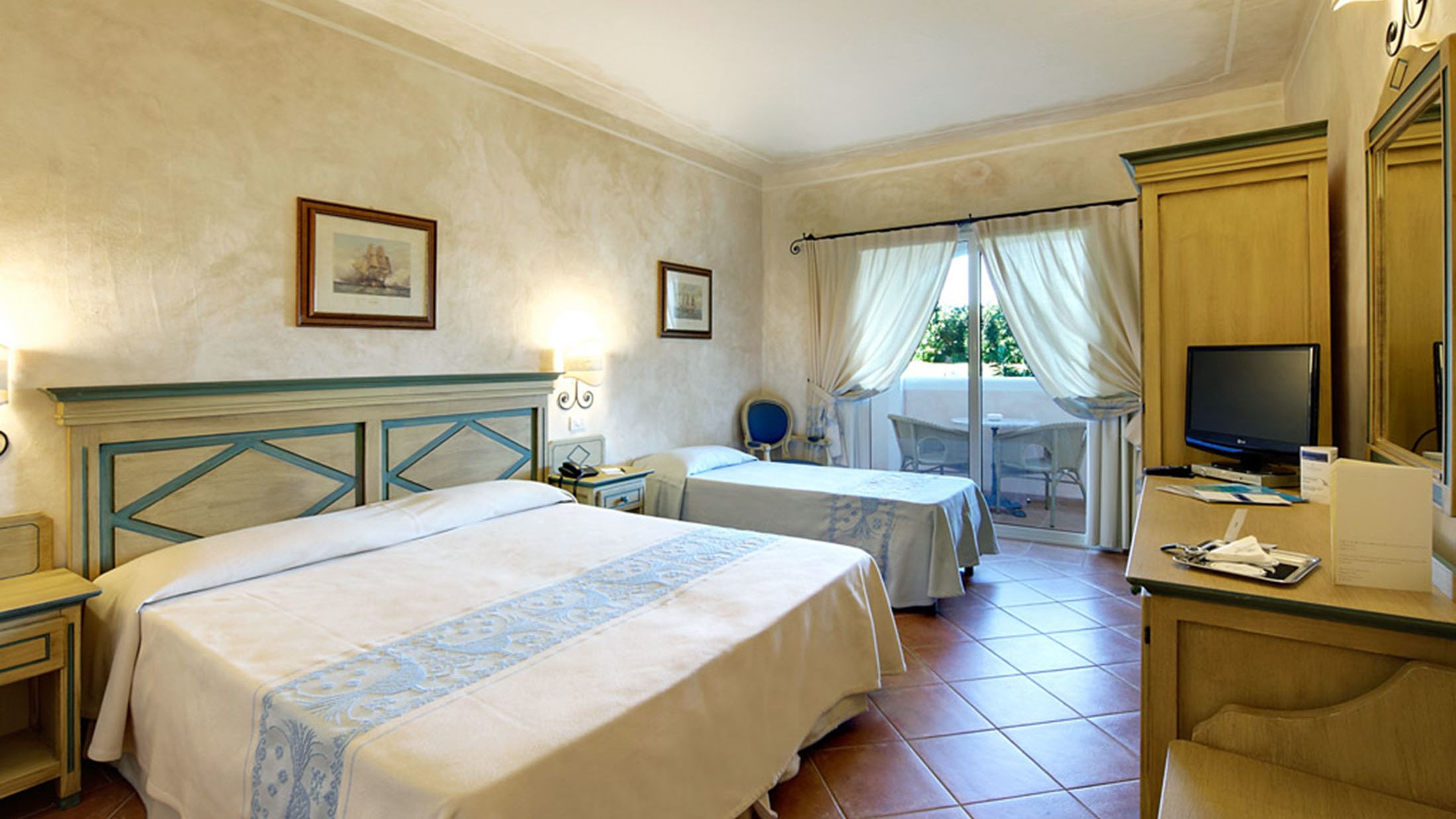 119602-Garden-View-Room-001-Hybris