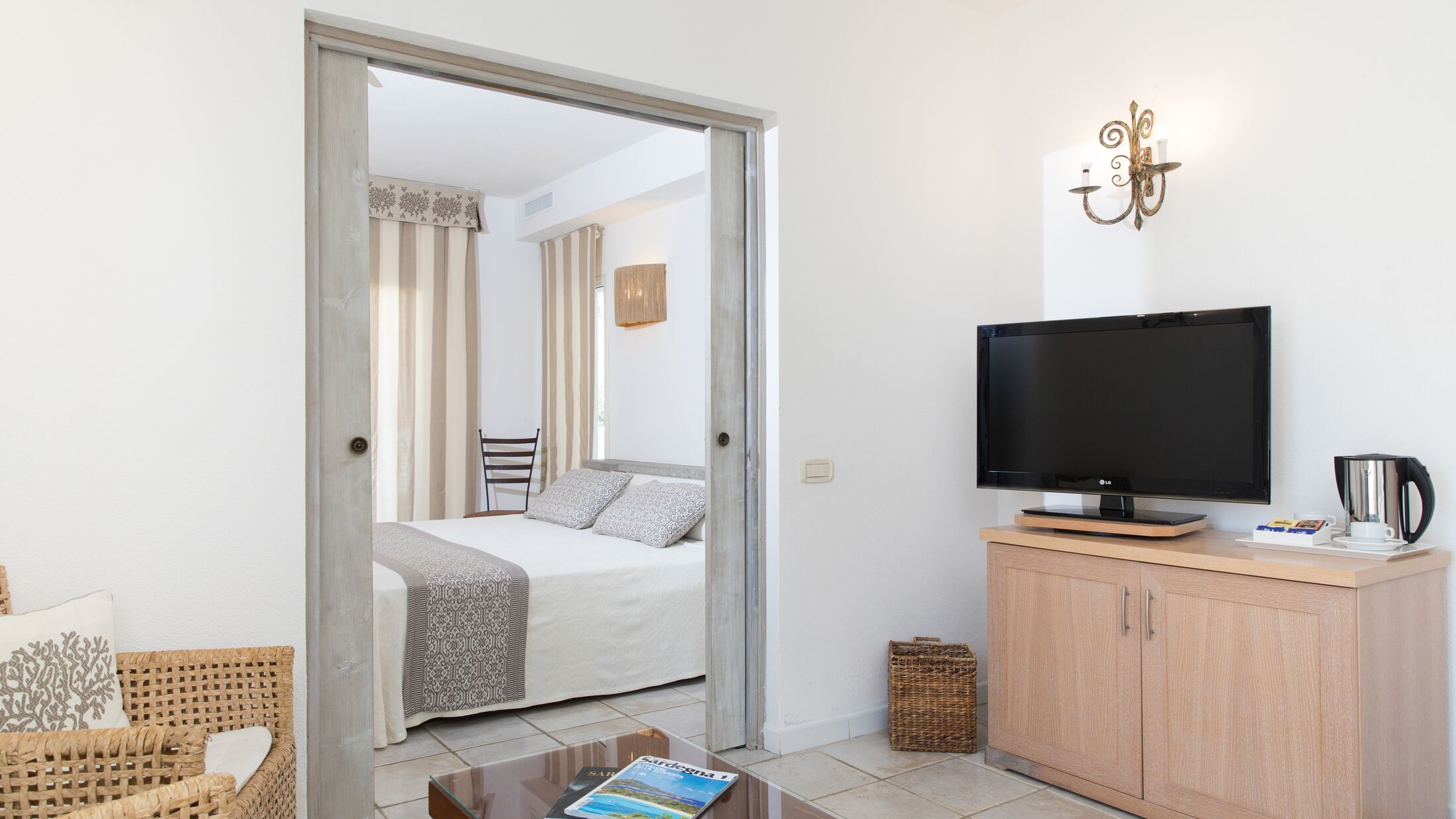 Flamingo-2022-Nidi-Suite-011-108677-Hybris