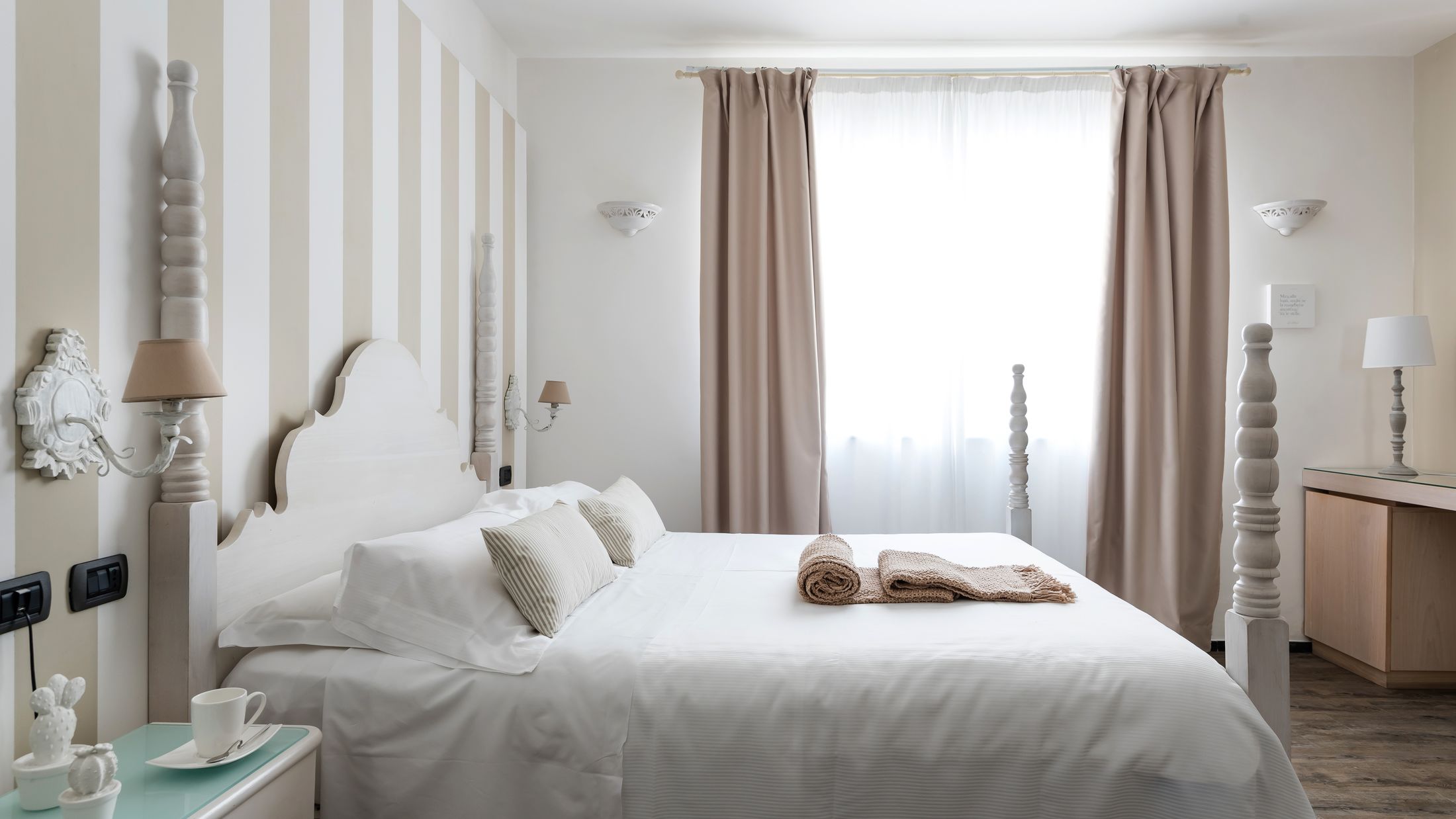 120961-Comfort-Room-003-Hybris