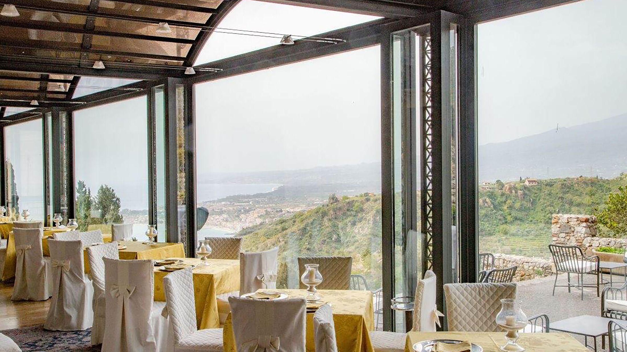 Excelsior-Palace-2024-Restaurant-001-115060-Hybris