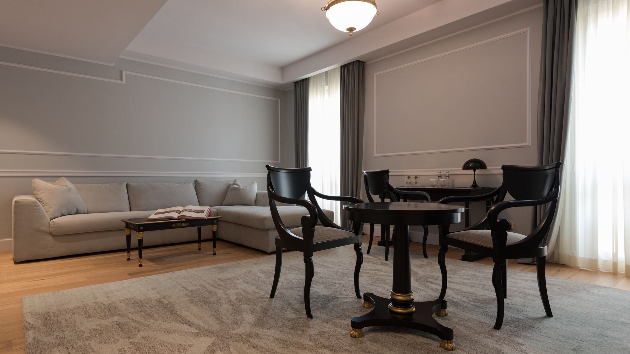 Grand-Hotel-Palmes-2023-Suite-002-120525-Hybris