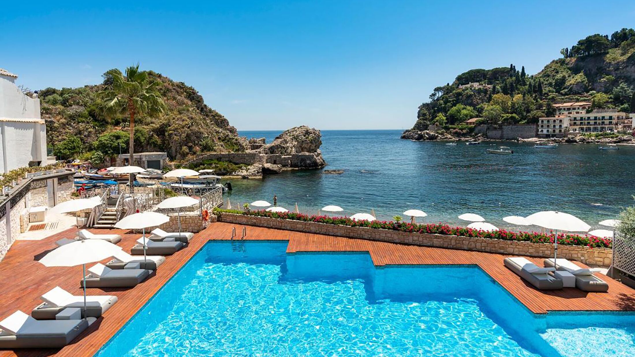 Mazzaro-Sea-Palace-2024-Swimming-Pool-001-300341-Hybris