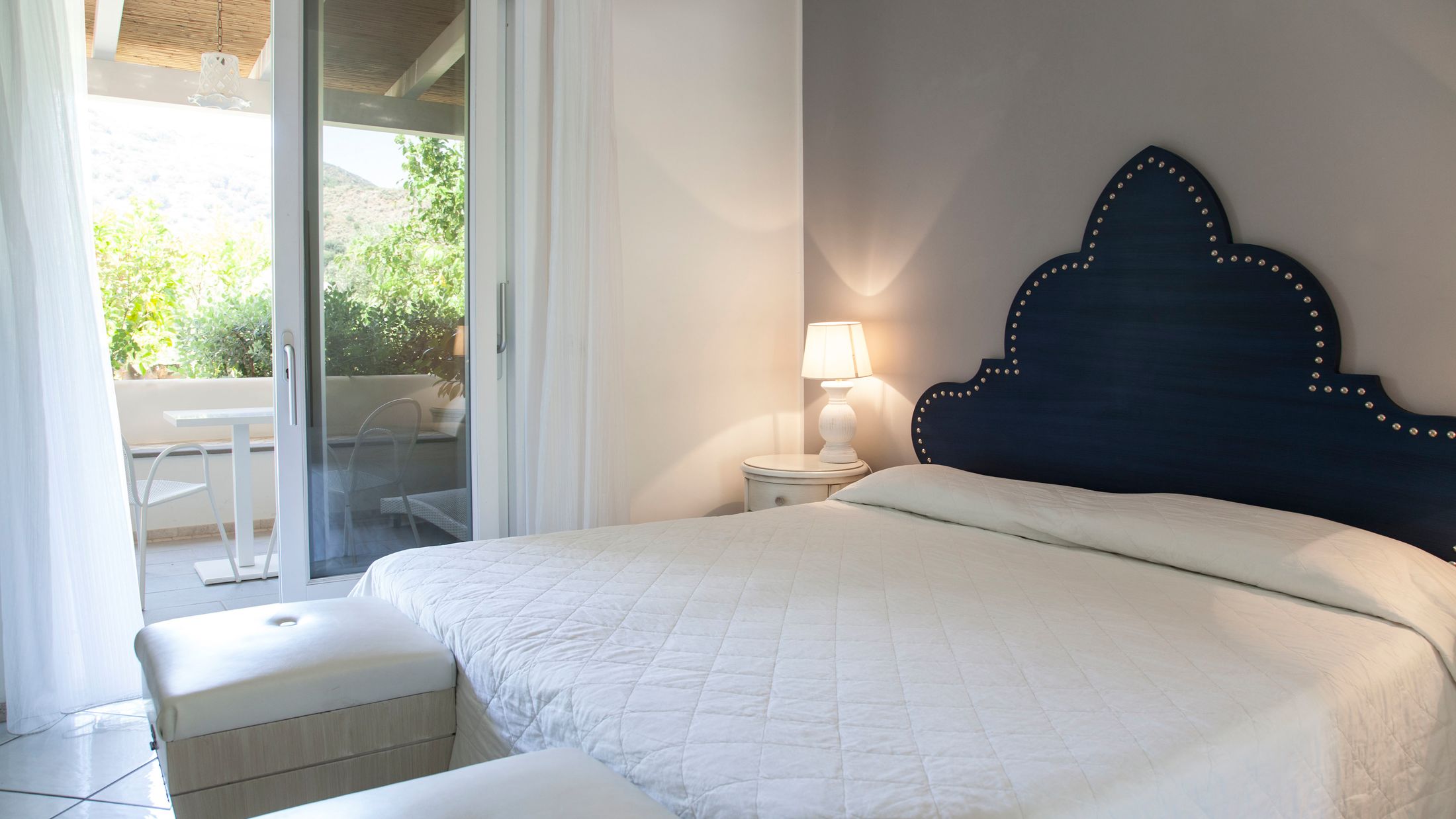 120568_Garden_View_Room_001.jpg-Hybris