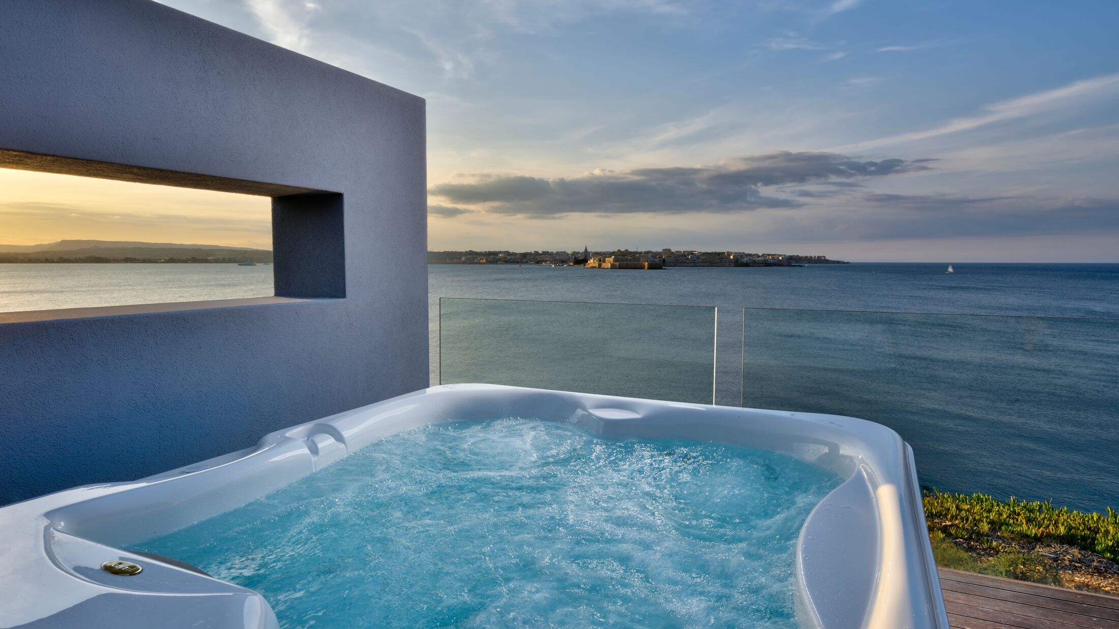 Panoramic Ortigia Jacuzzi Suite