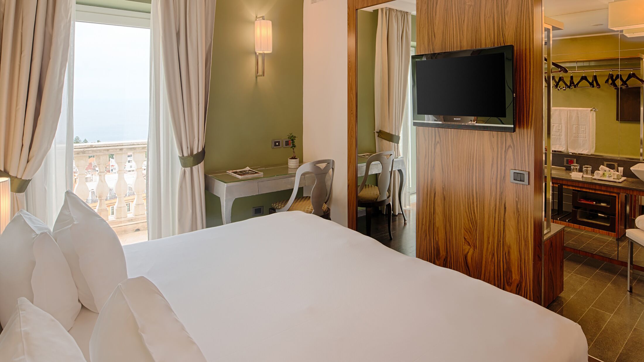 NH-Taormina-2023-Superior-Room-Sea-View-001-119570-Hybris