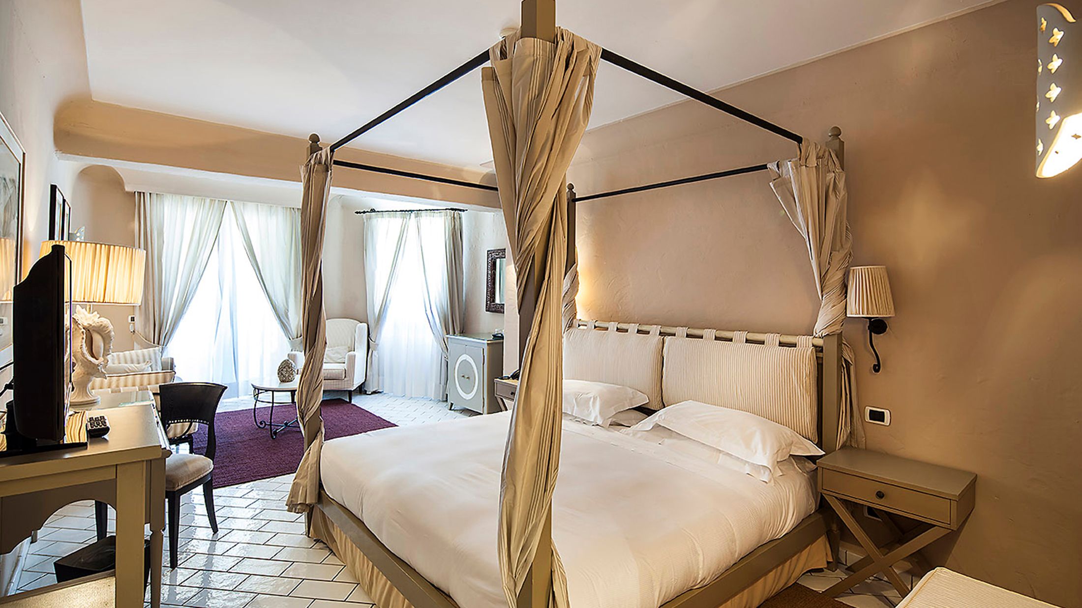 PMO.A.2017.116780.114-Hybris