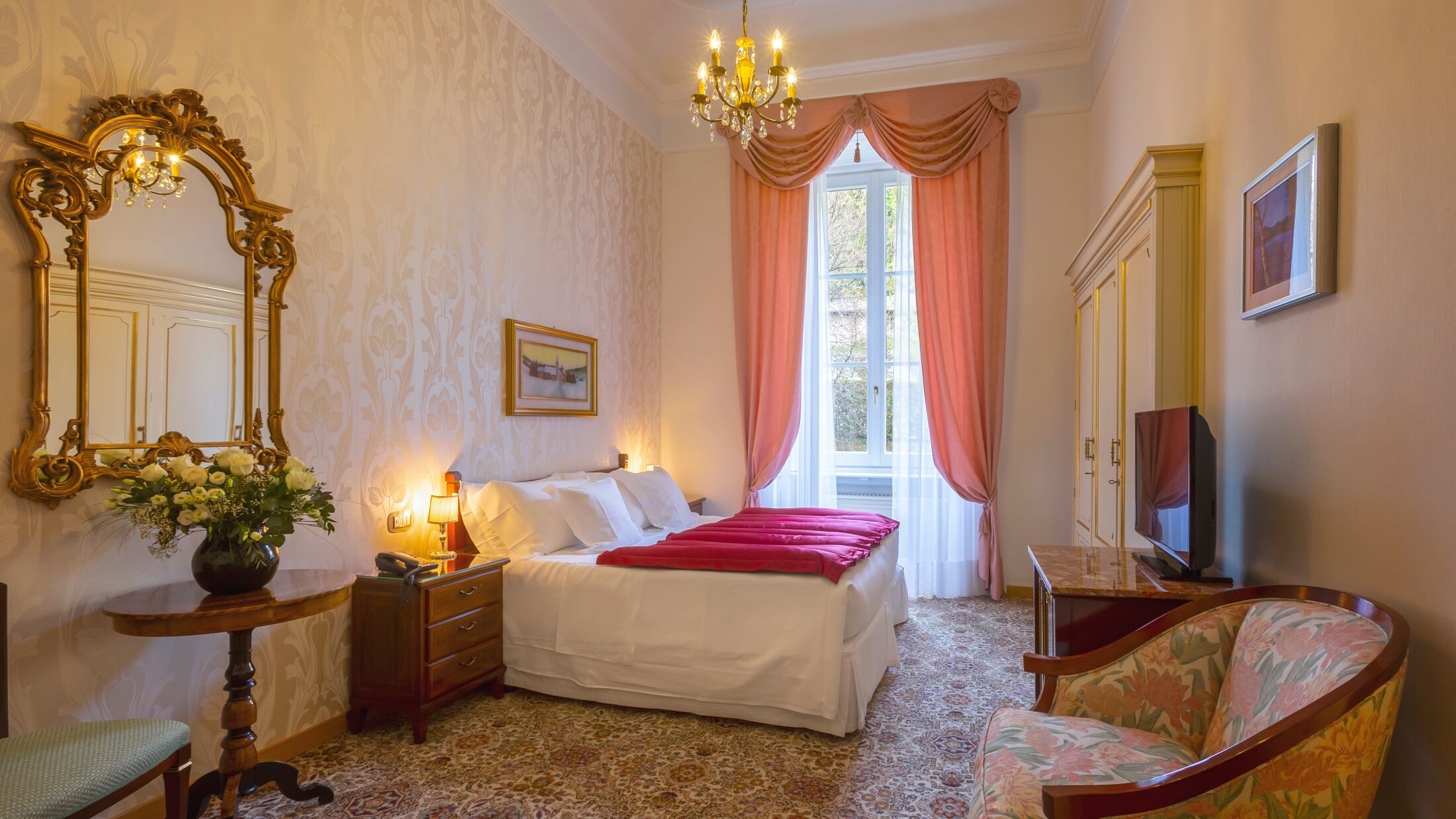 Villa-Serbelloni-2022-Classic-Room-Park-View-001-115203-Hybris