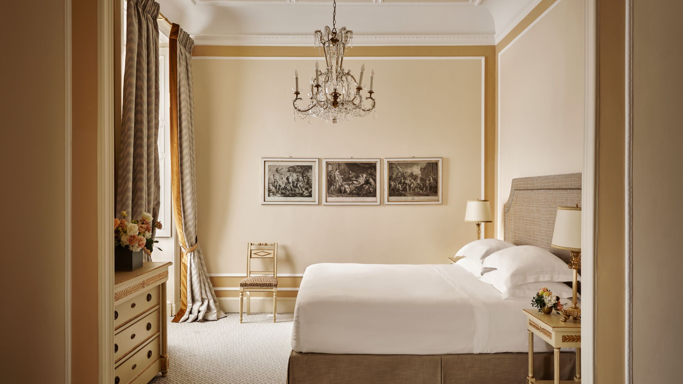 Villa-DEste-2024-Junior-Suite-Deluxe-Lake-View-001-114922-Hybris