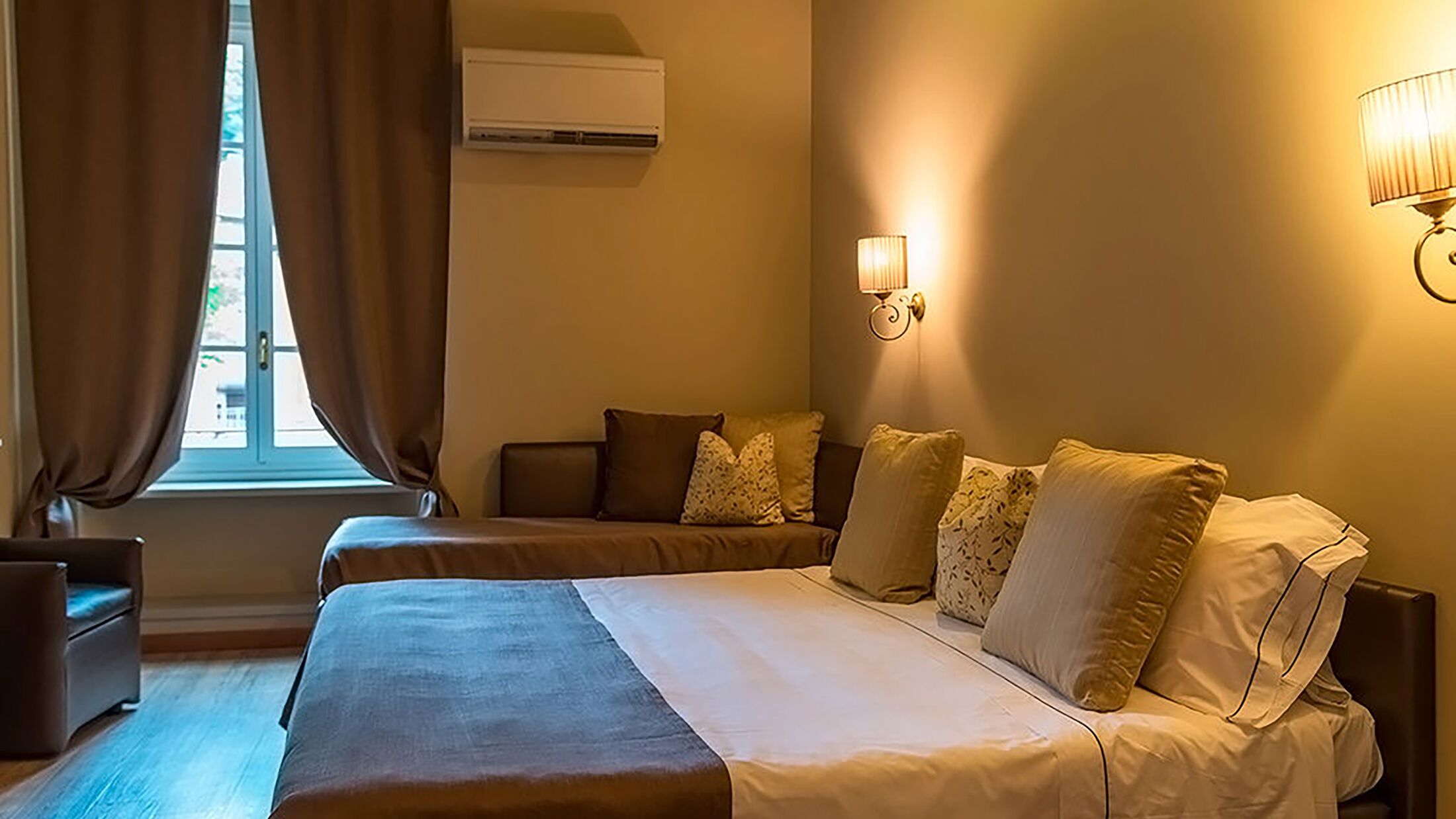 Royal-Victoria-2023-Classic-Village-View-Room-001-114927-Hybris