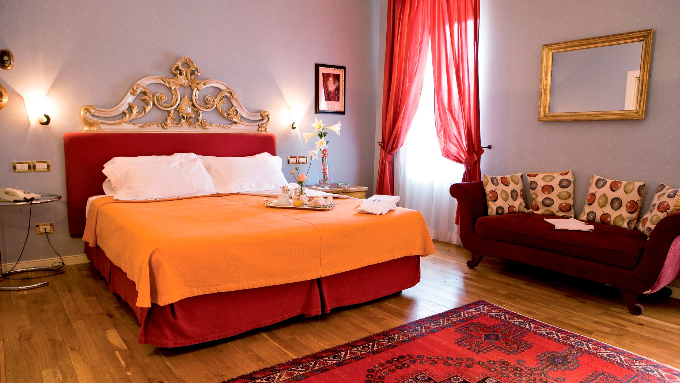 VRN.A.2015.119035.016.jpg-Hybris